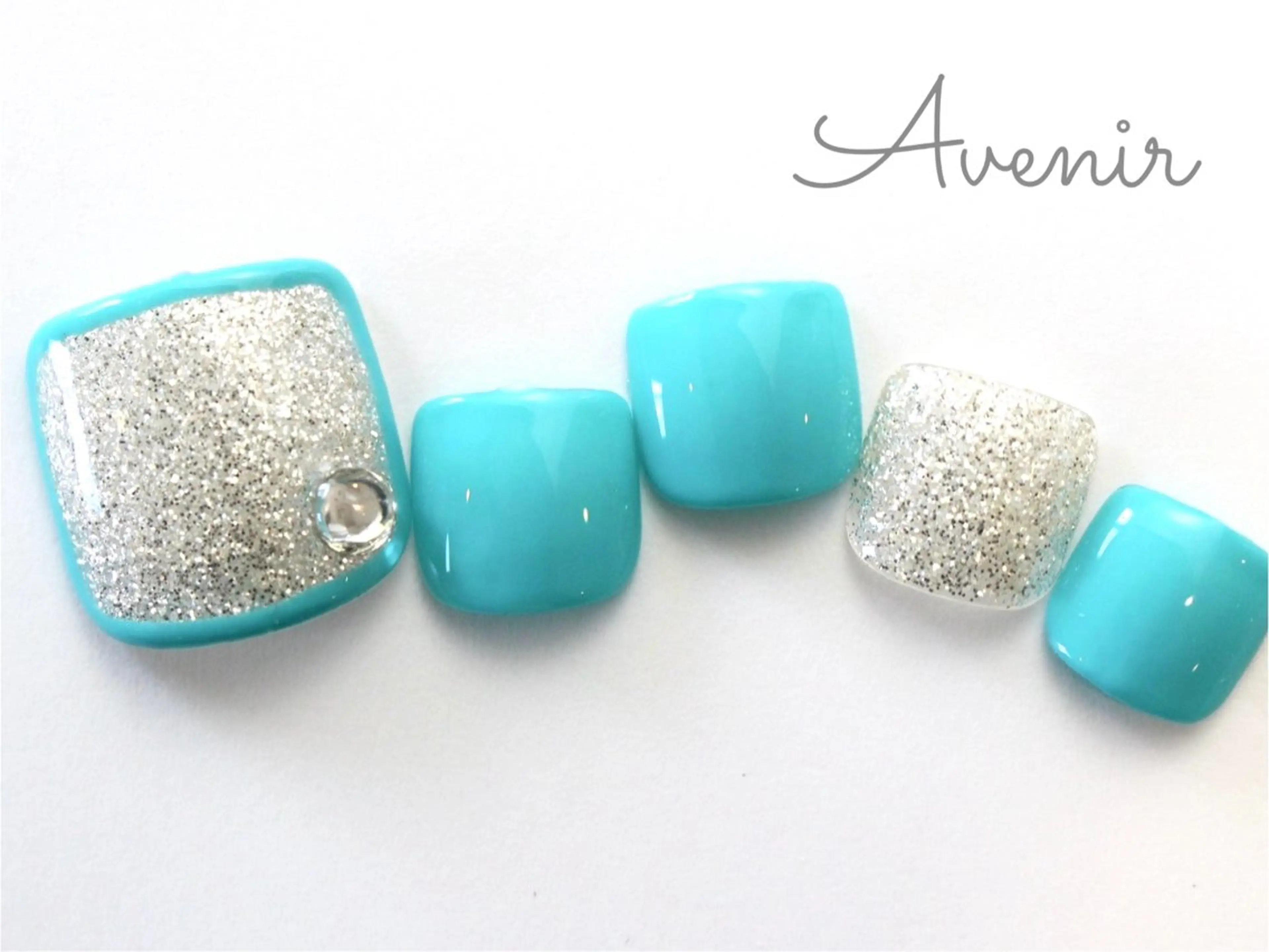 ネイル フットネイル Avenir 表参道 nail&eye予約のネイルデザイン