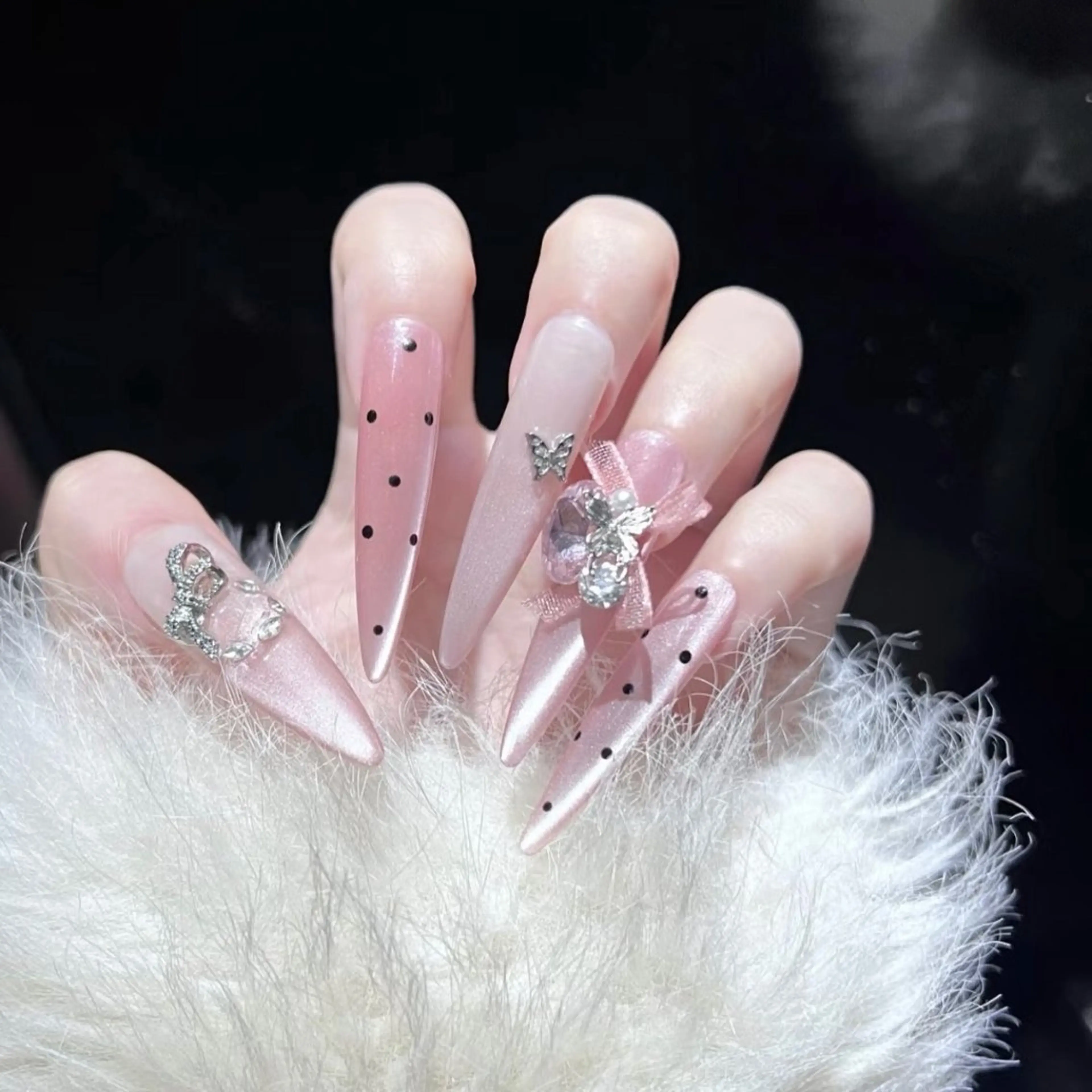 ネイル Mika Nails 心斎橋のネイルデザイン