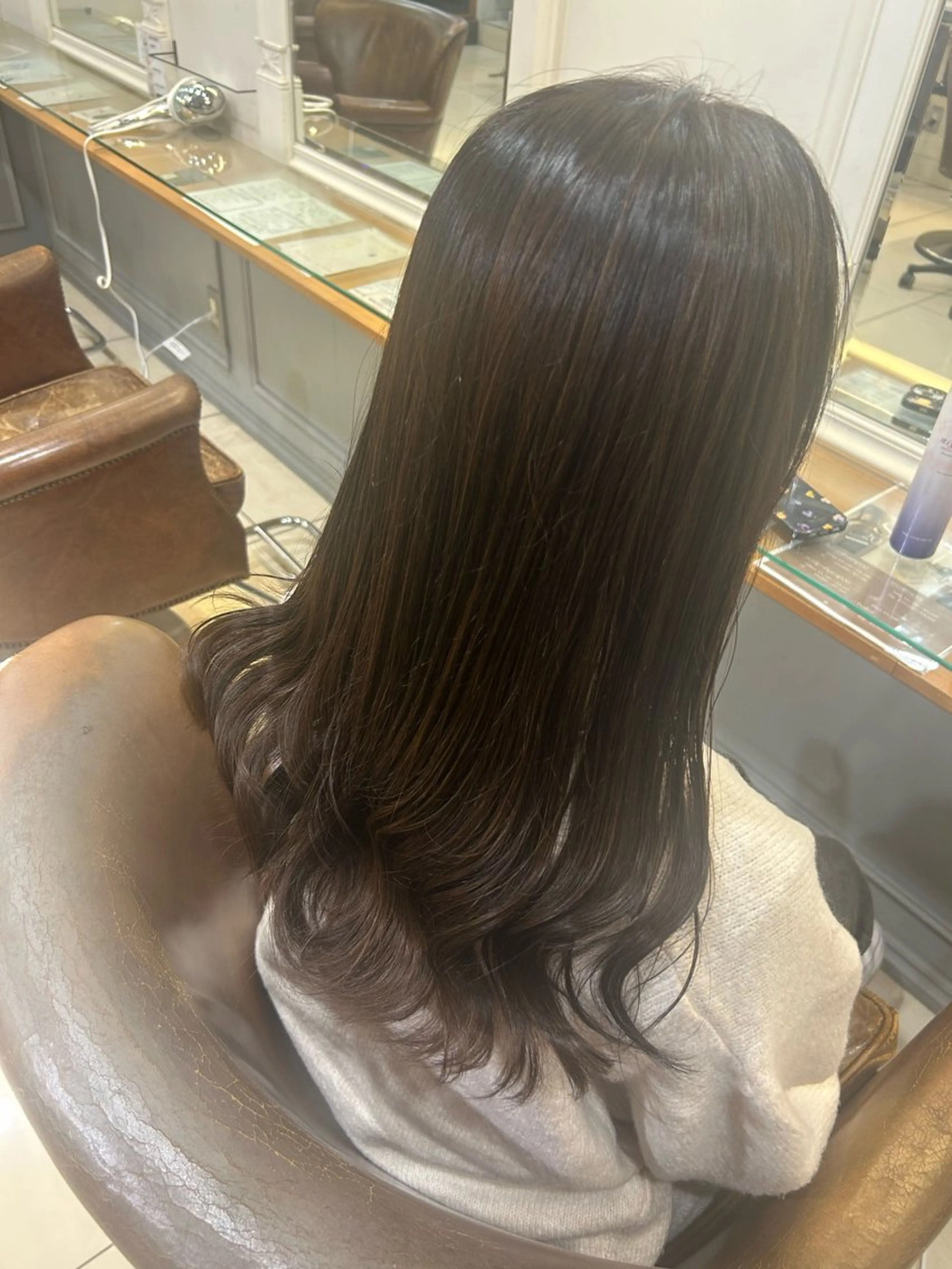 ロング ヘアカラー 韓国ヘアー🇰🇷 MIWAのヘアスタイル