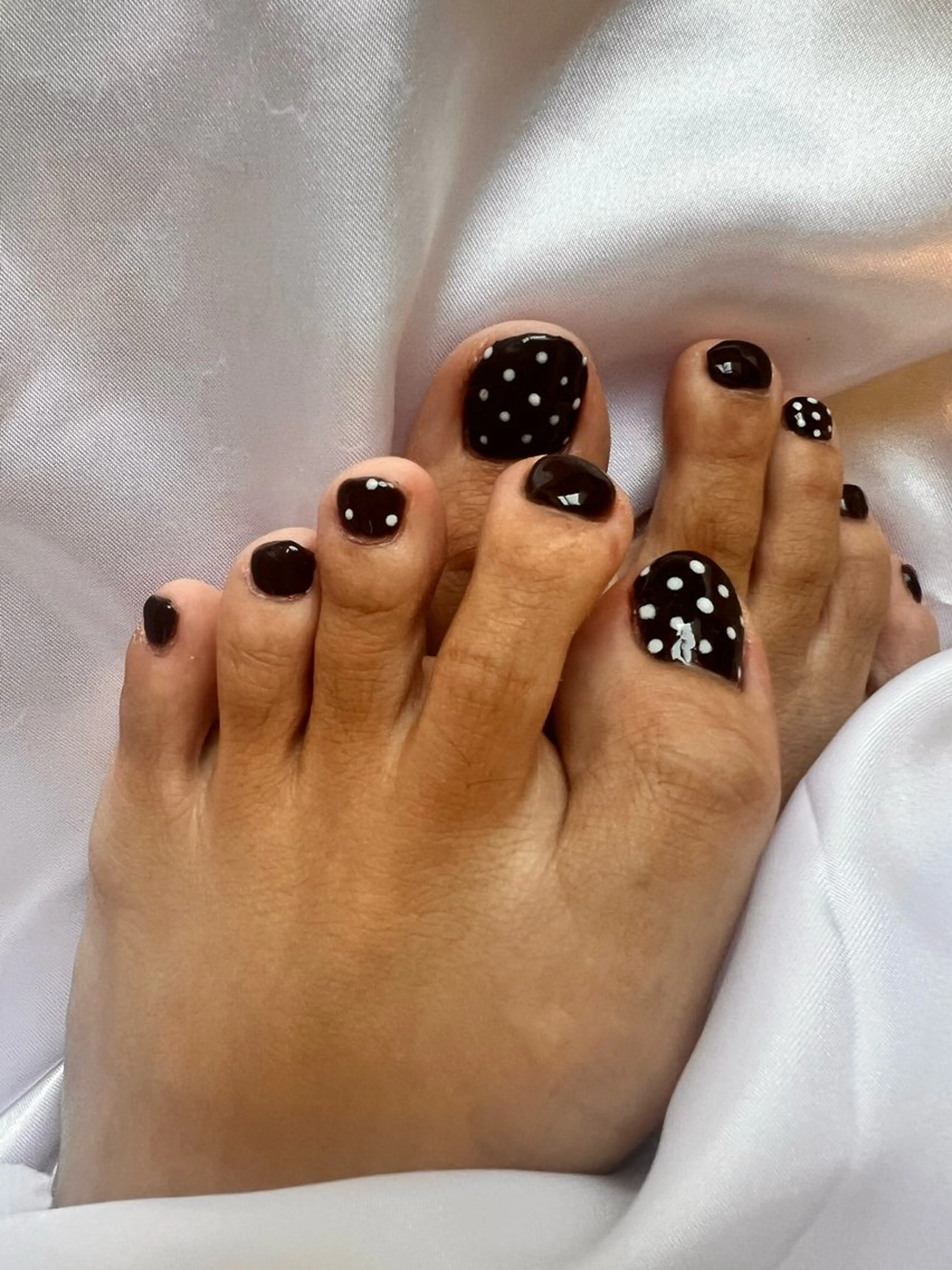 ネイル ブラウン ドット nails by Kanaのネイルデザイン