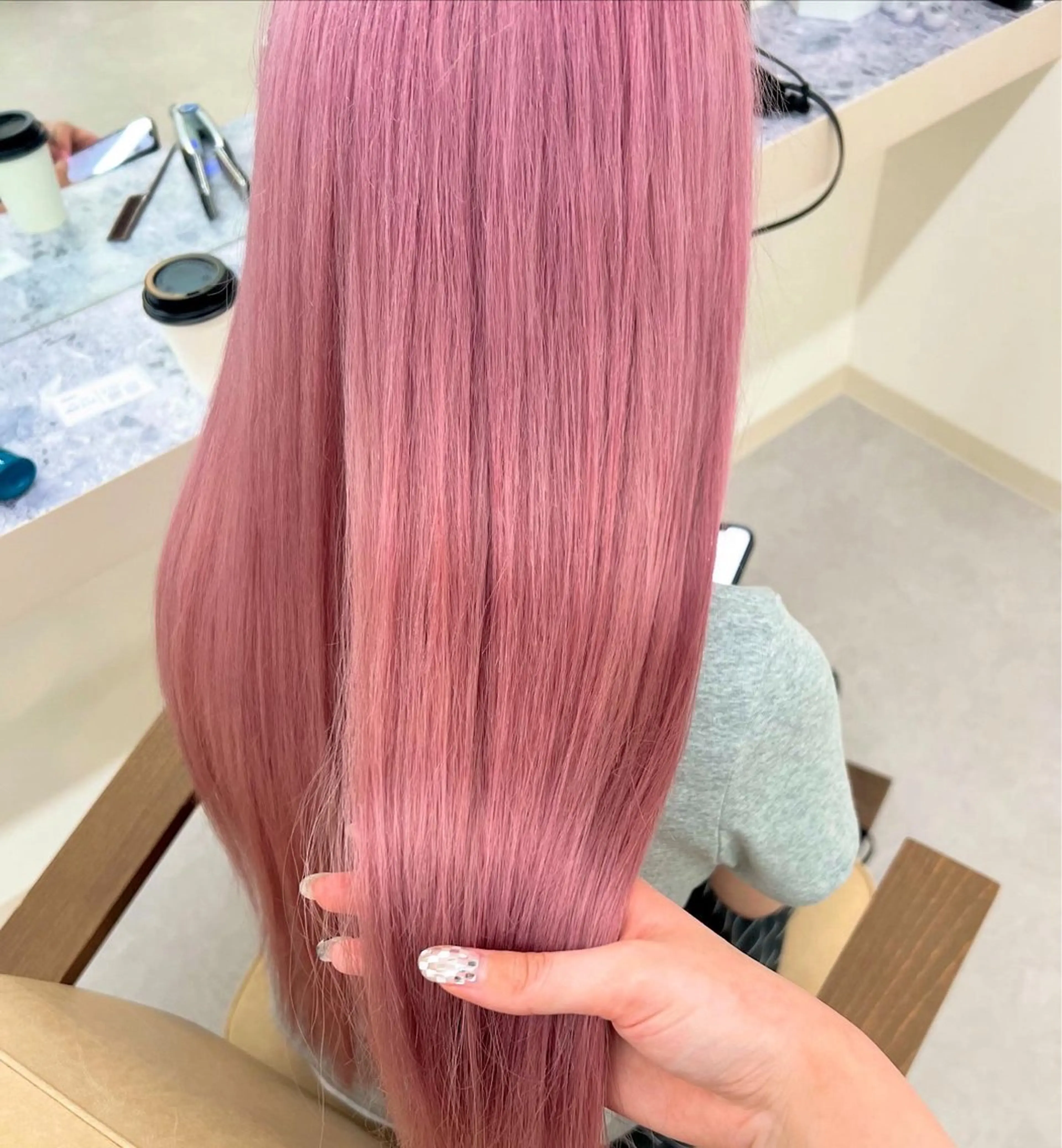 ロング カラー アッシュ ブリーチ ケアブリーチ ピンクカラー ピンクアッシュ ヘアカラー ブリーチカラー🦋‪ 田中さくらのヘアスタイル