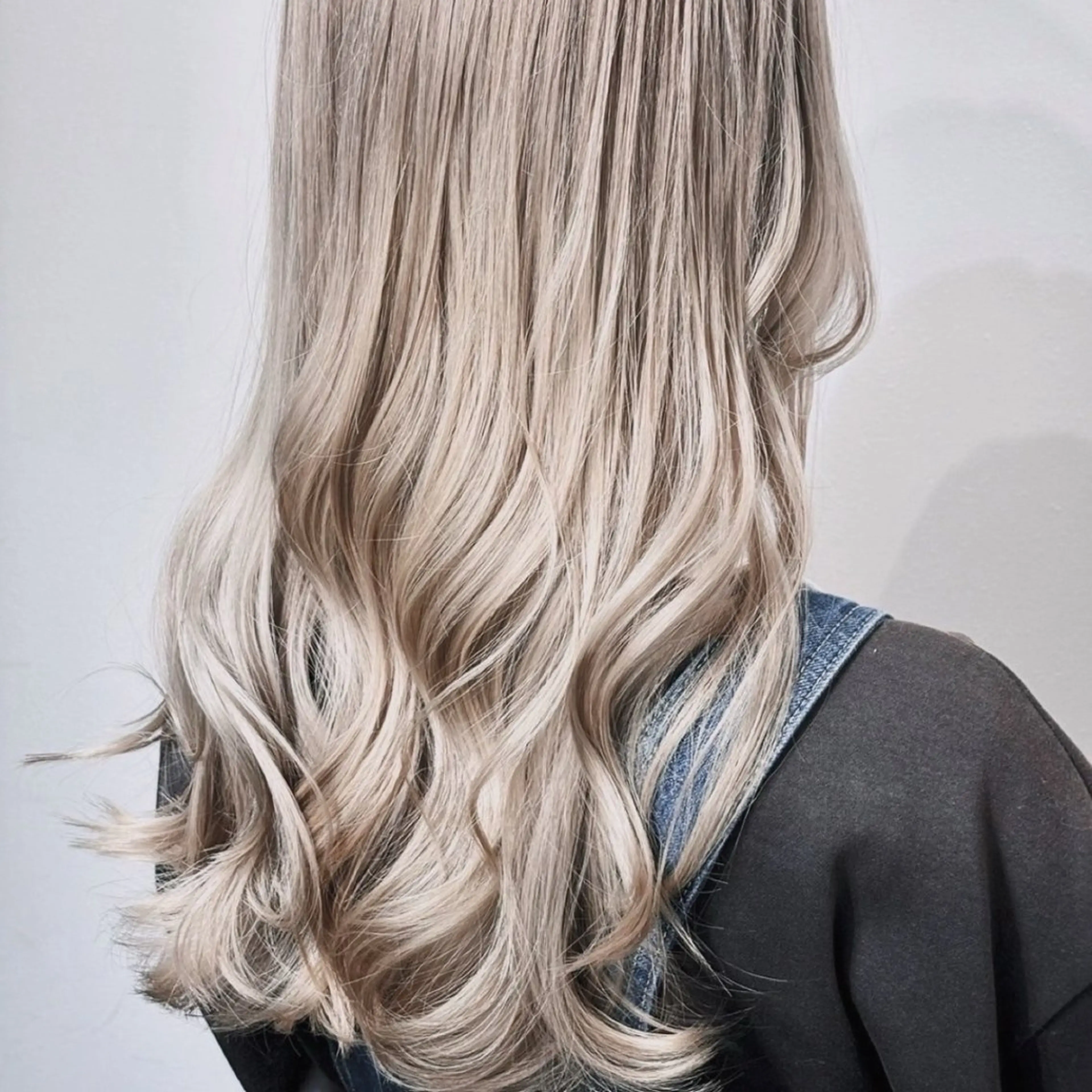 ロング カラー Miura Kaitoのヘアスタイル