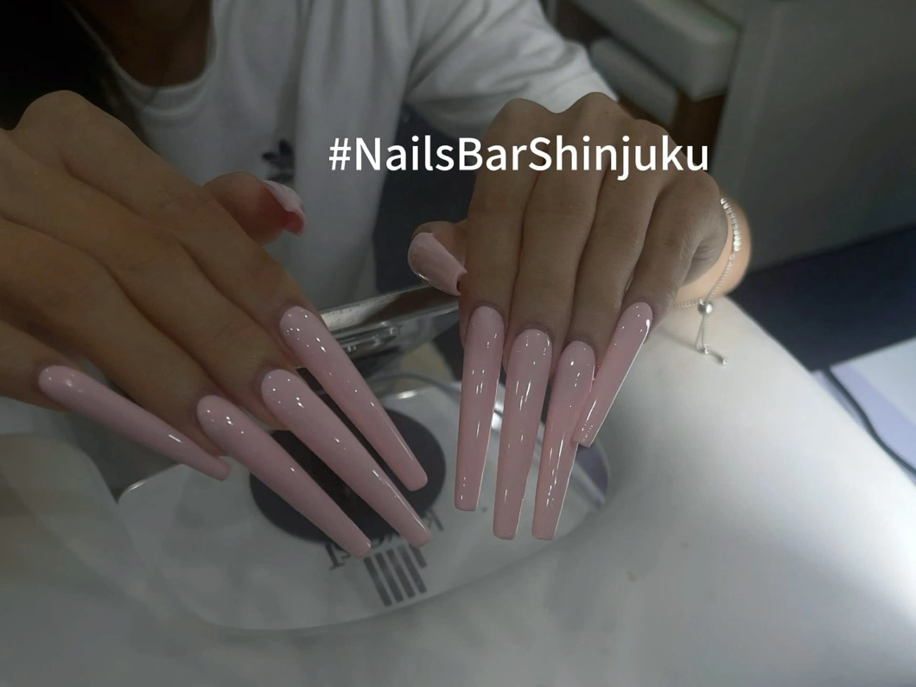 ネイル ボルドー ブラウン チークネイル ドット フットネイル ハンドネイル NAILS BAR SHINJUKUのネイルデザイン