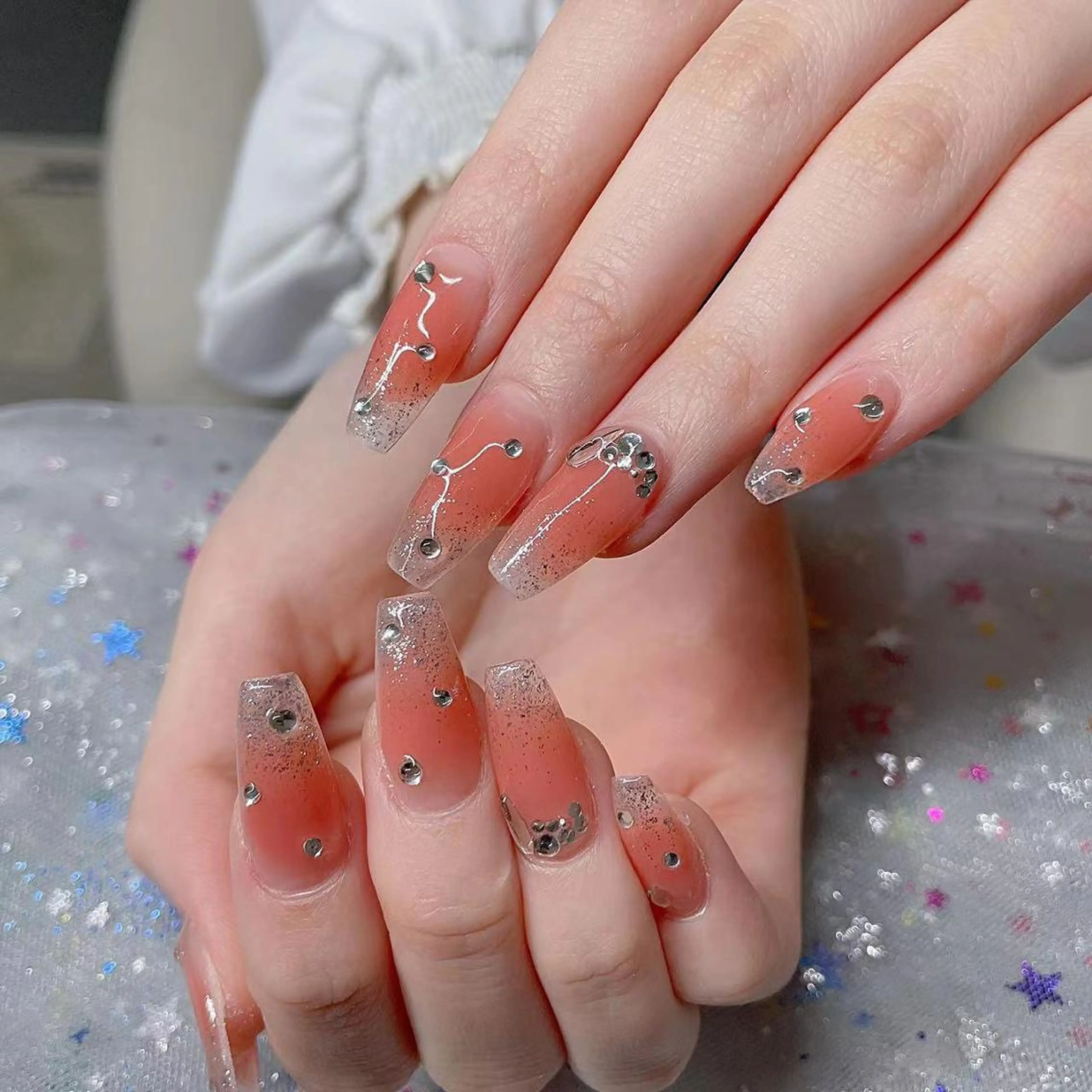 ネイル ハンドネイル Queens テイのネイルデザイン