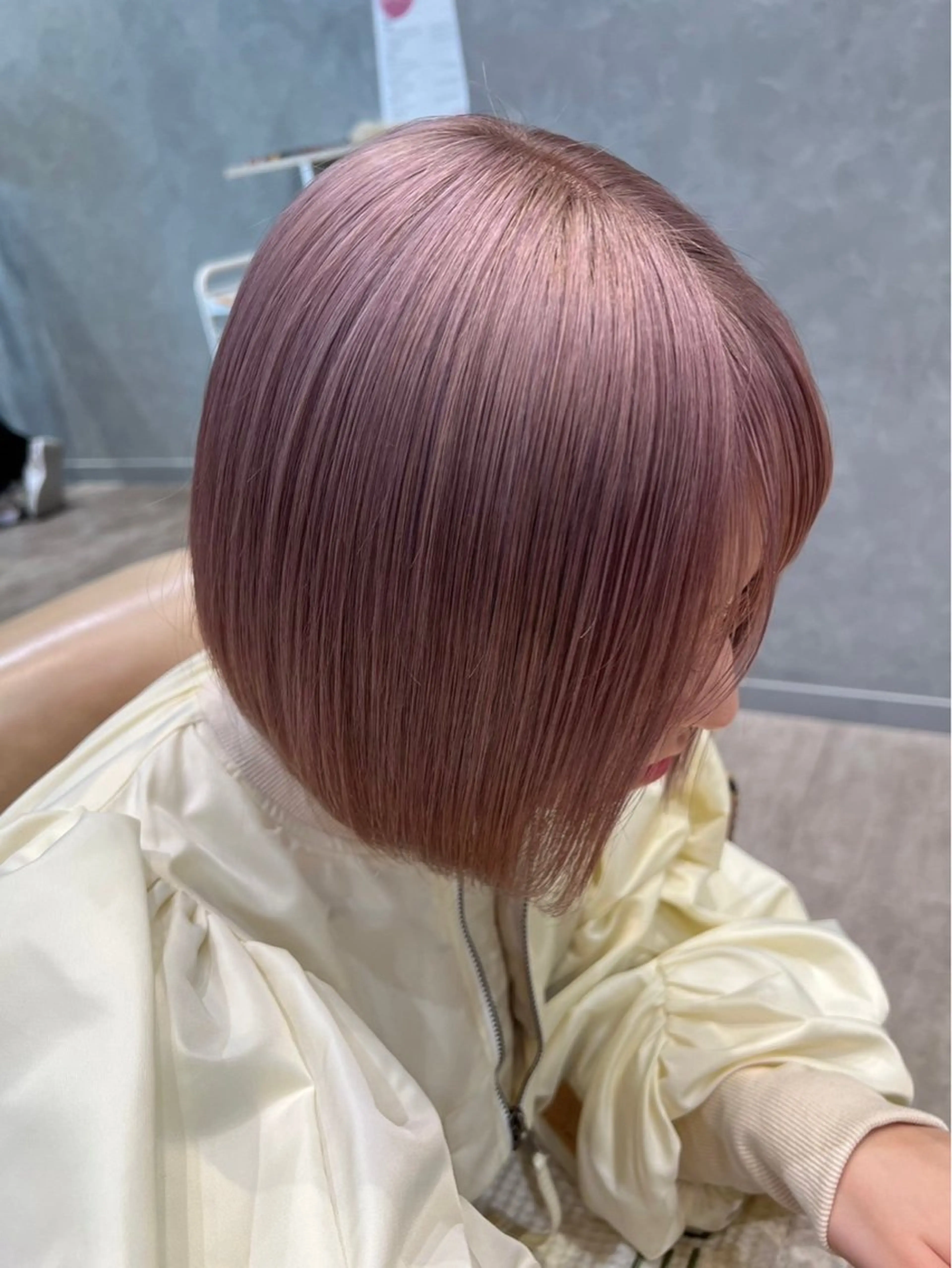 ショート カラー ヘアカラー トリートメント ハイトーンカラー が絶対可愛い✨泰聖✨のヘアスタイル