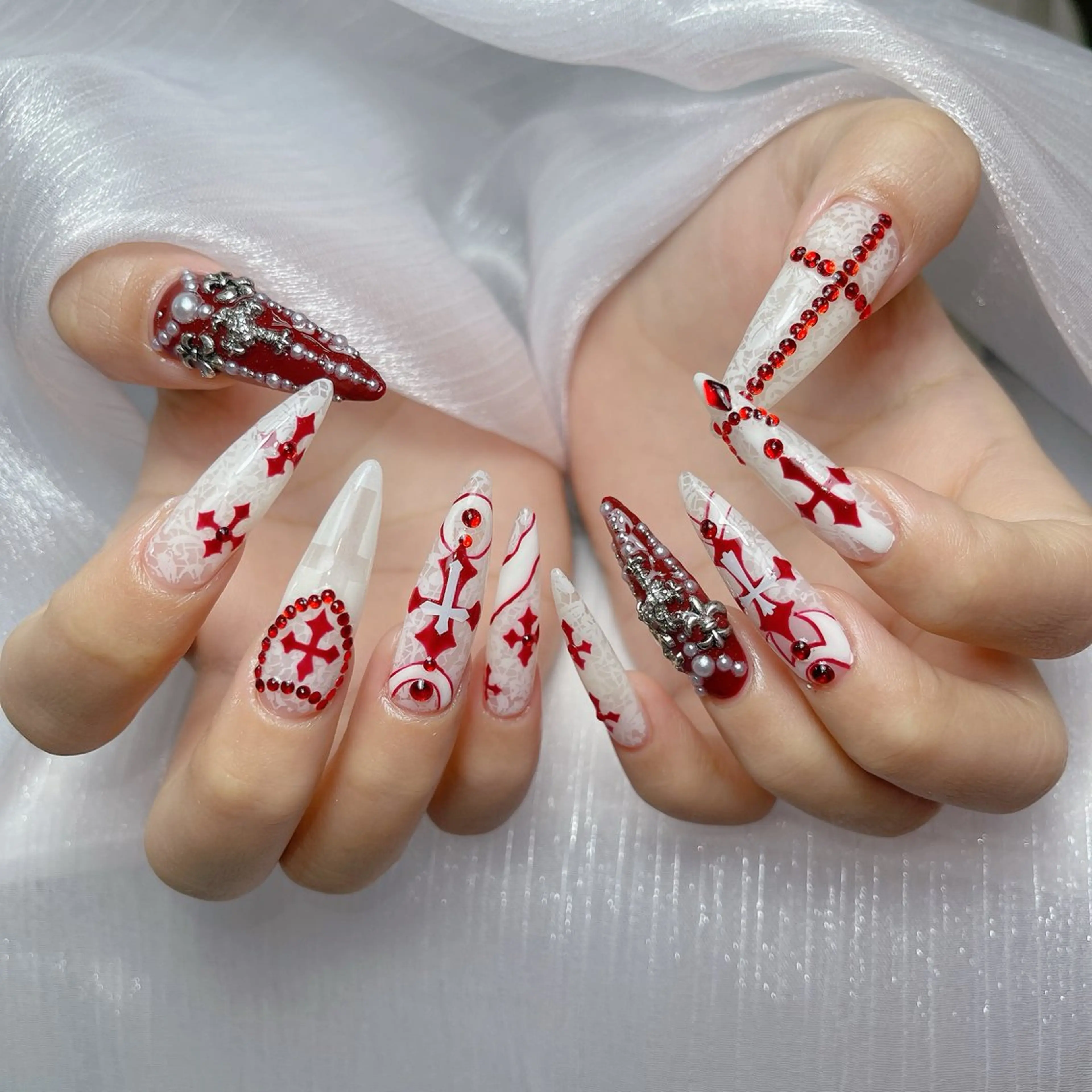 ネイル オーロラネイル 長さ出し フラッシュネイル フットネイル フレンチネイル ハンドネイル MaiBeauty Niのネイルデザイン