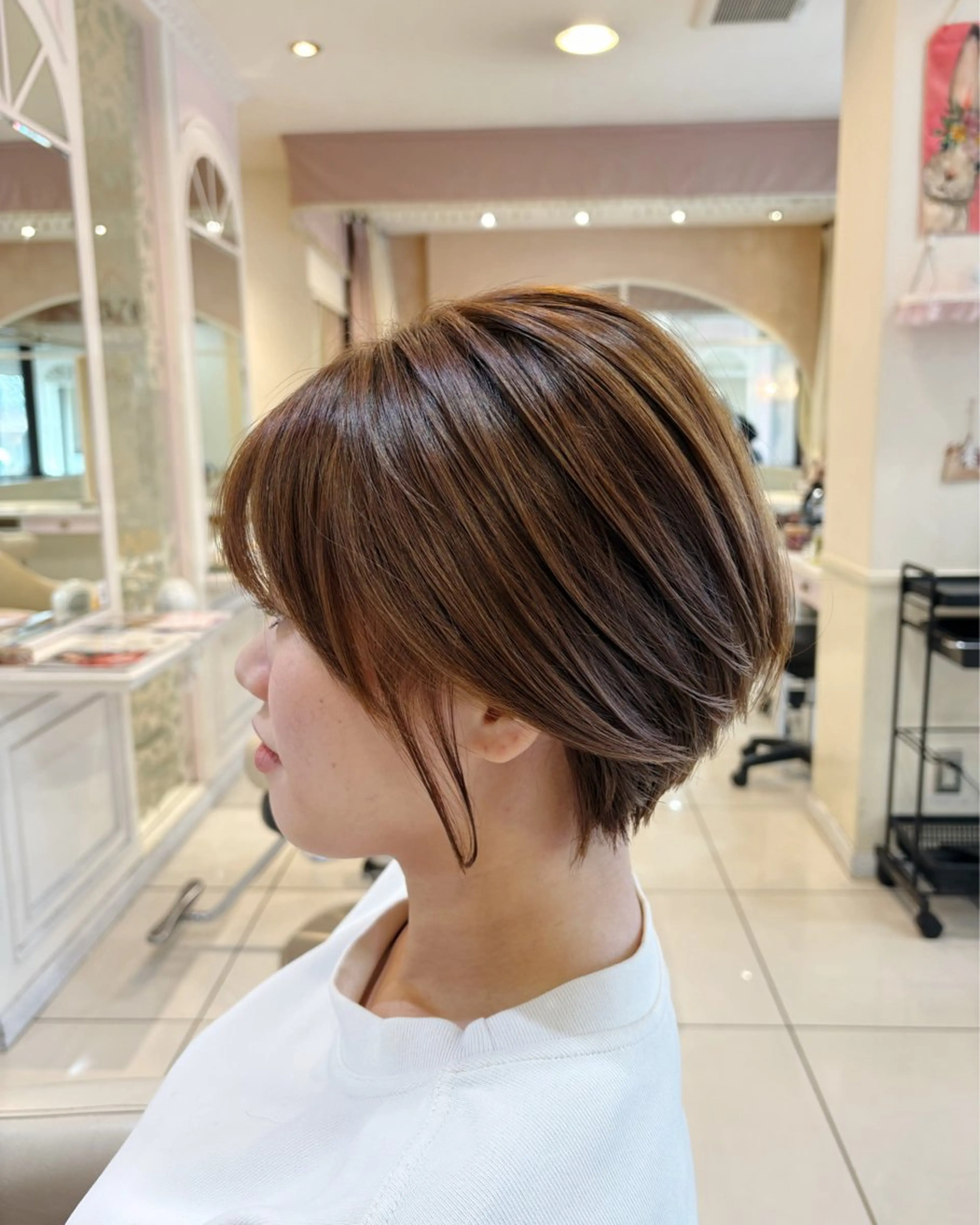 ショート くびれヘア ショートヘア カット 高橋 佑のヘアスタイル