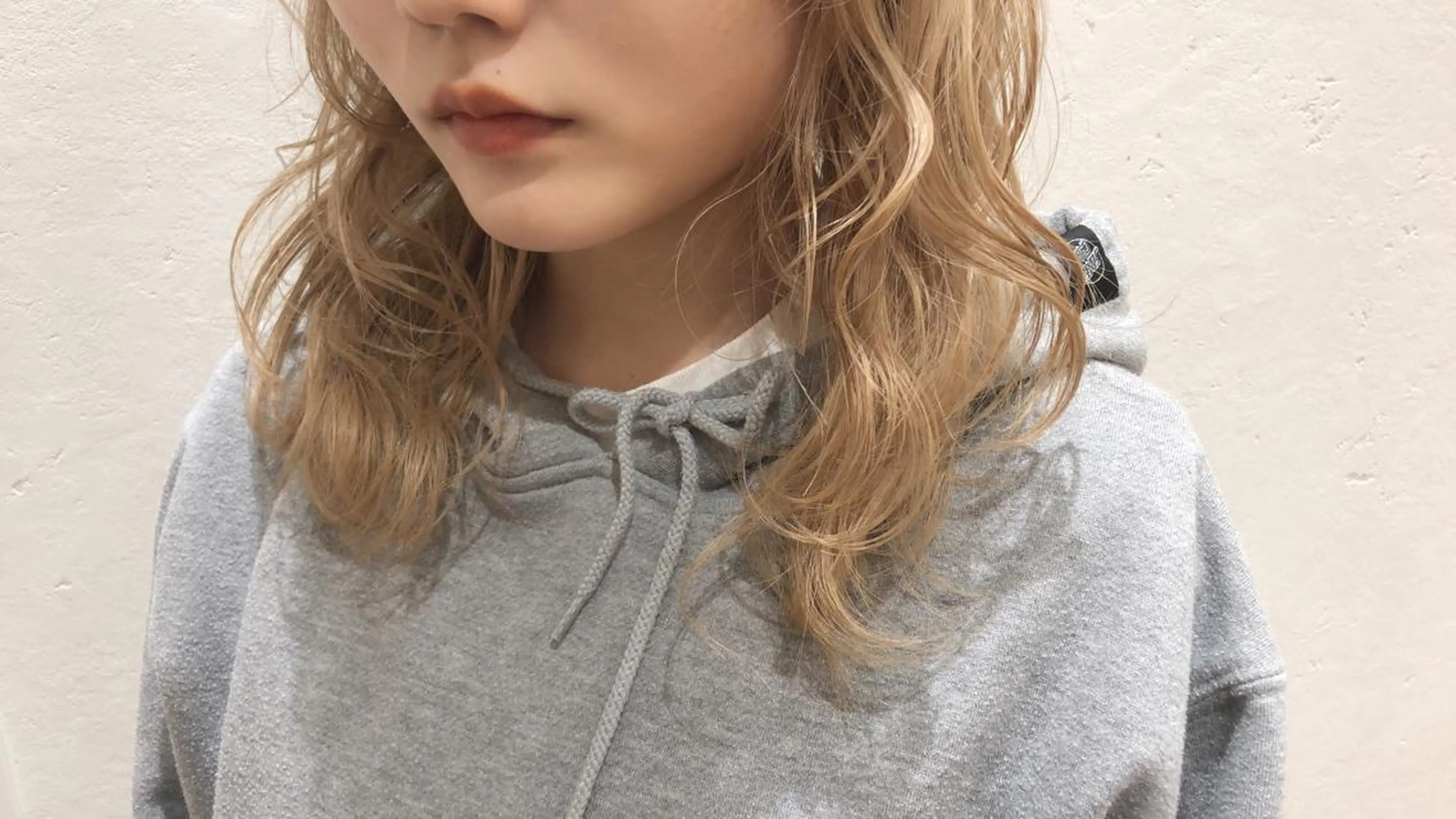 セミロング カラー 樋渡 侑希のヘアスタイル