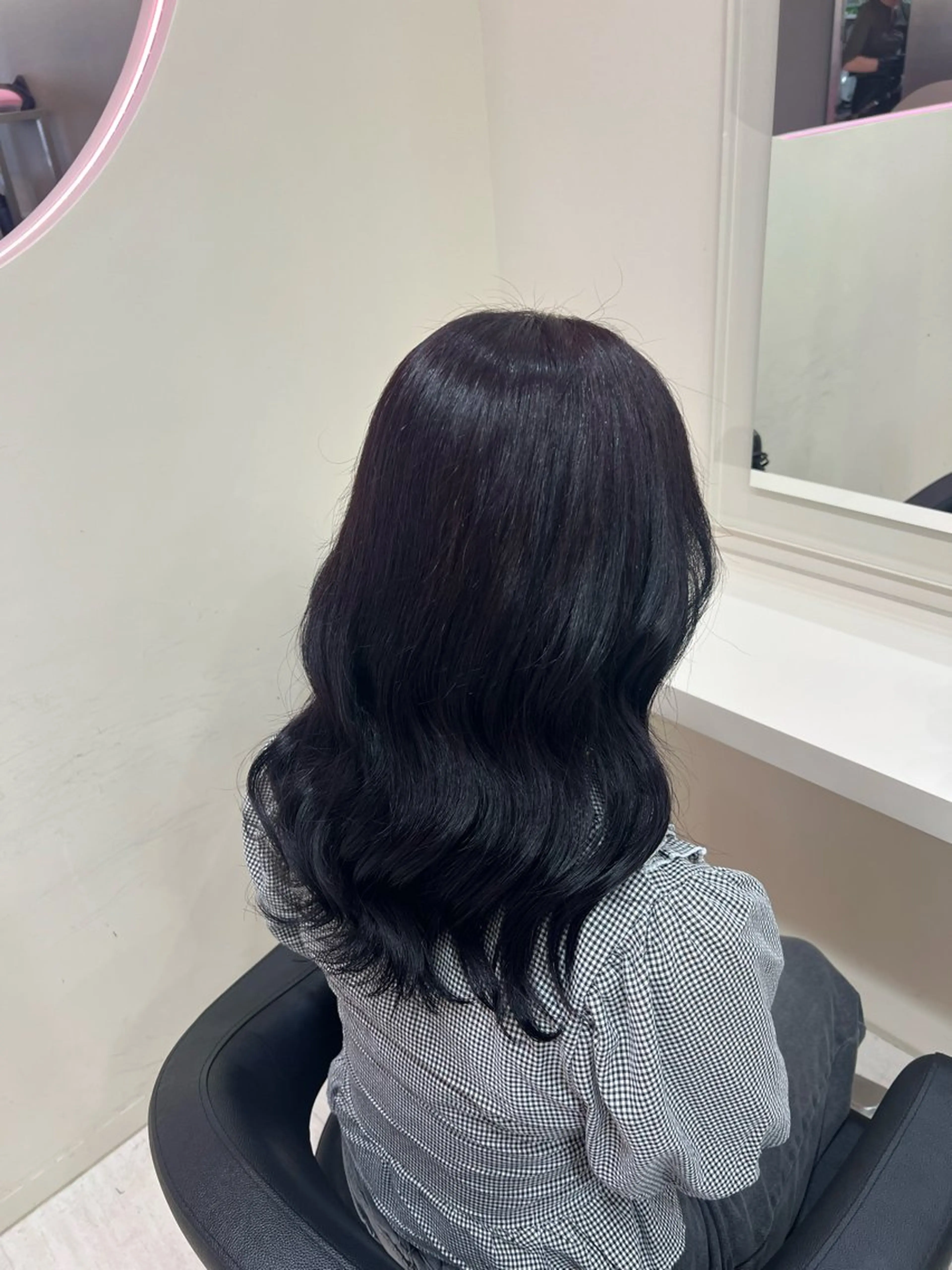 ロング カラー モテ髪ハイトーン🫧 serina🎀池袋のヘアスタイル