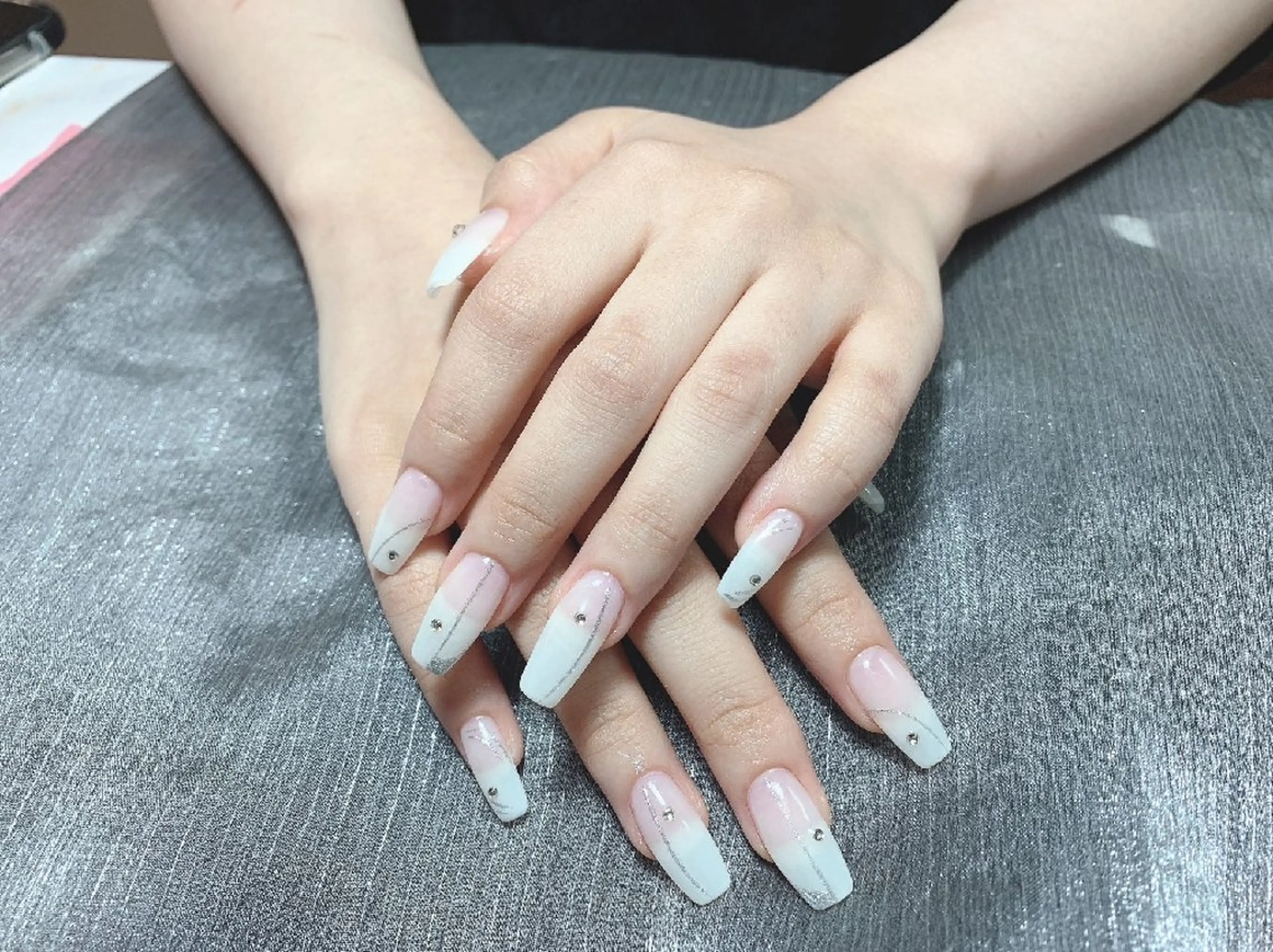 ネイル ENsalon AKIRAのネイルデザイン