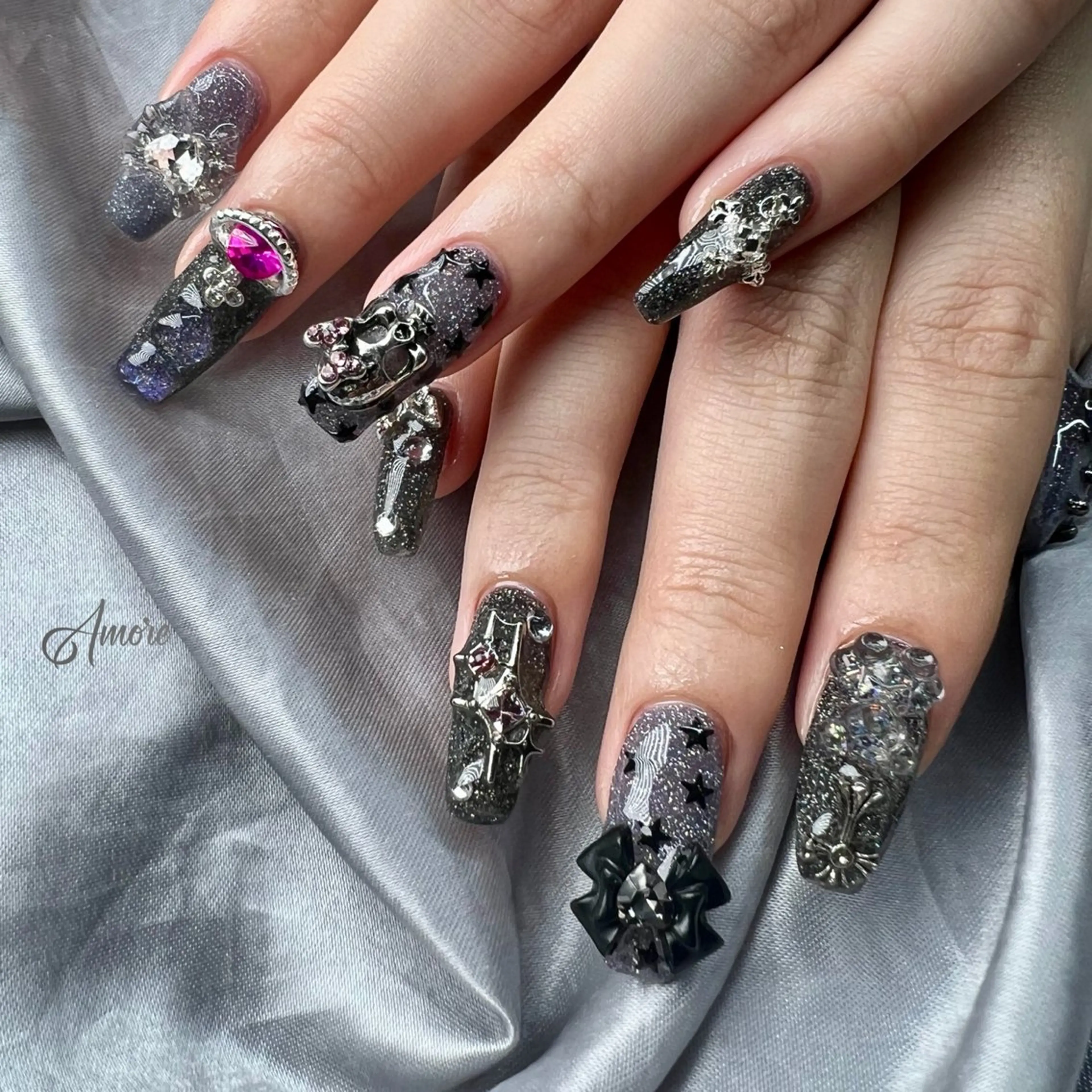 ネイル ジェルネイル キラキラネイル 韓国ネイル パラジェル 冬ネイル You kyehwaのネイルデザイン