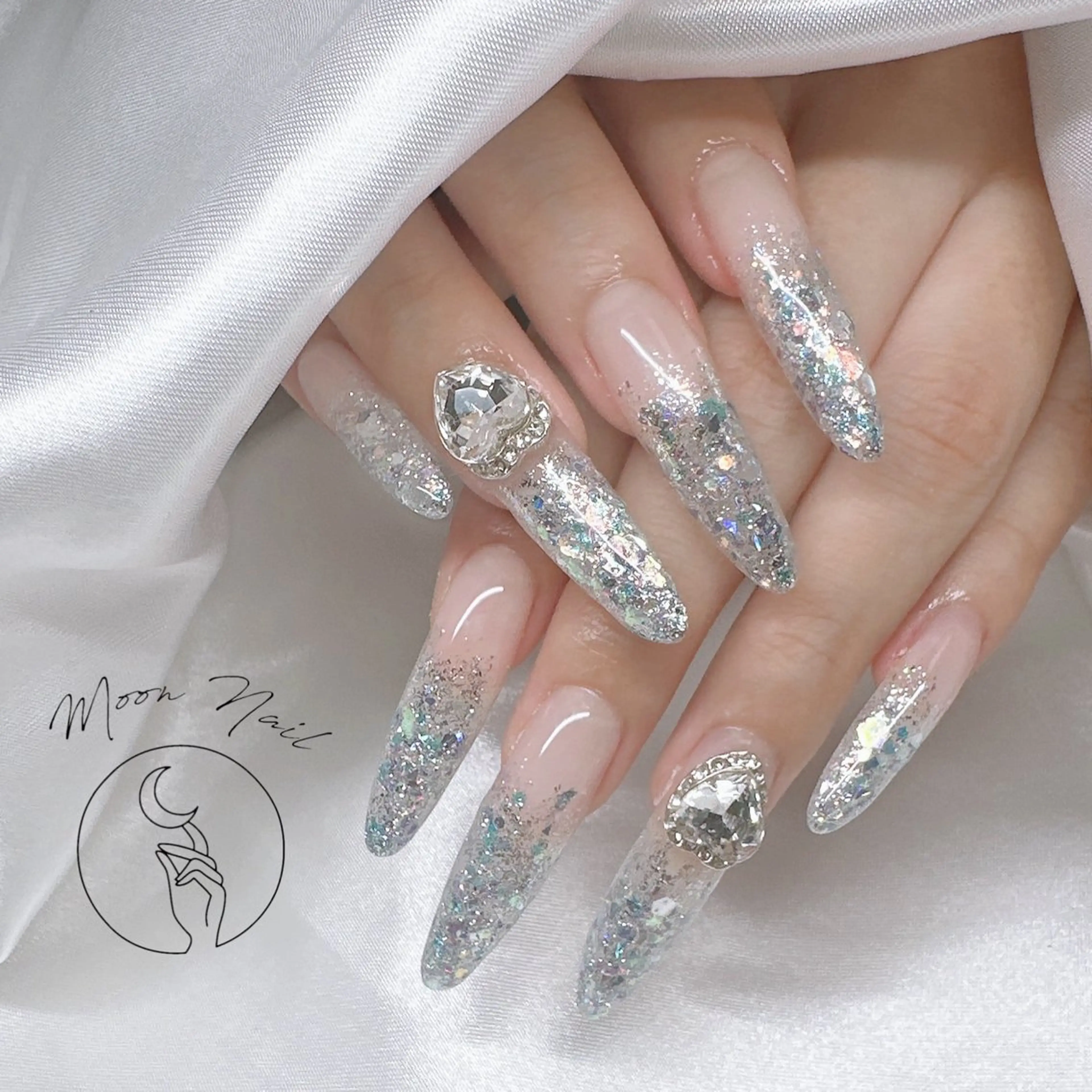 ネイル Moon  Nail /栄　大須のネイルデザイン