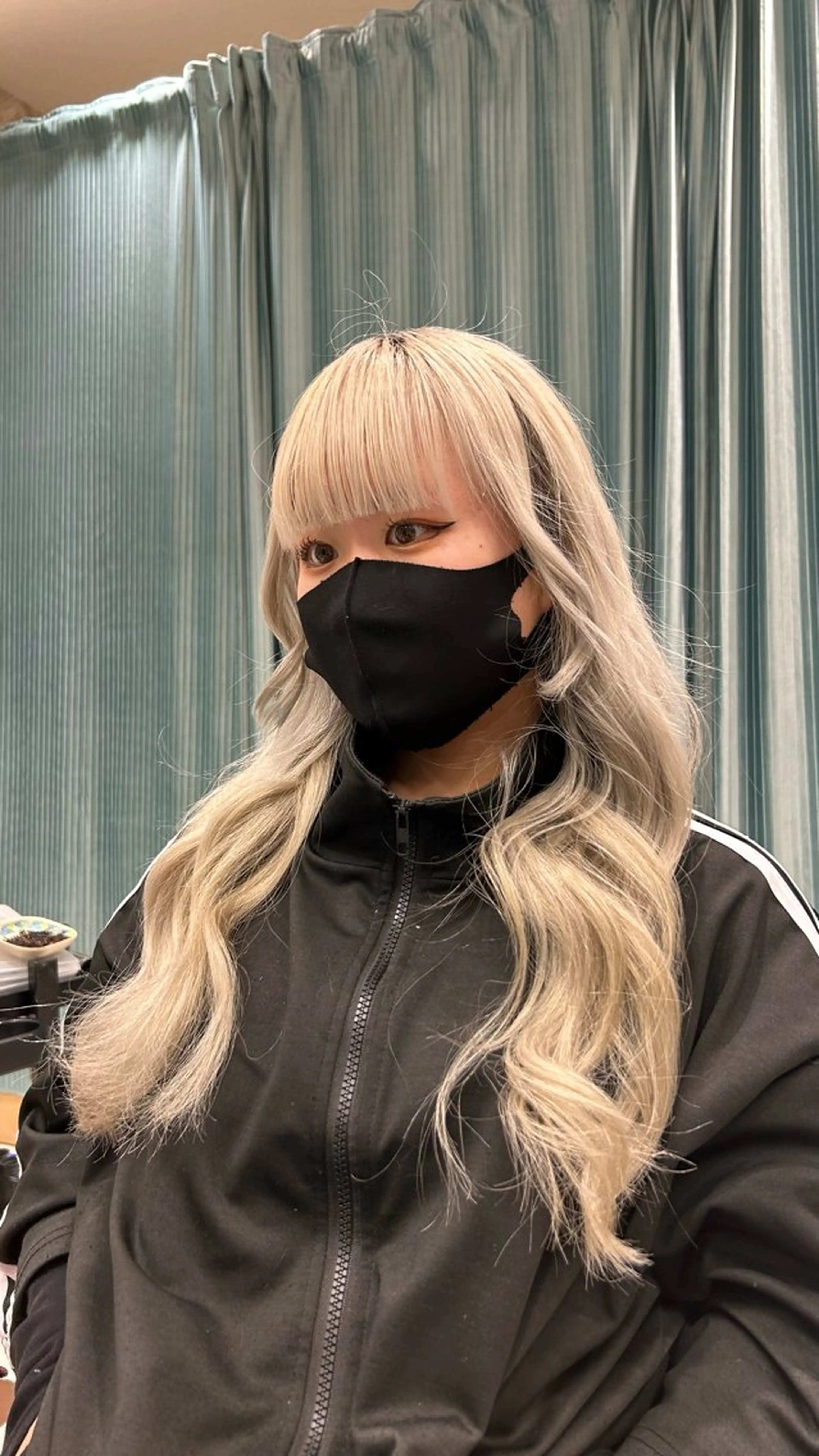 ロング ハイトーンカラー✨️ 艶カラー特化Amiのヘアスタイル