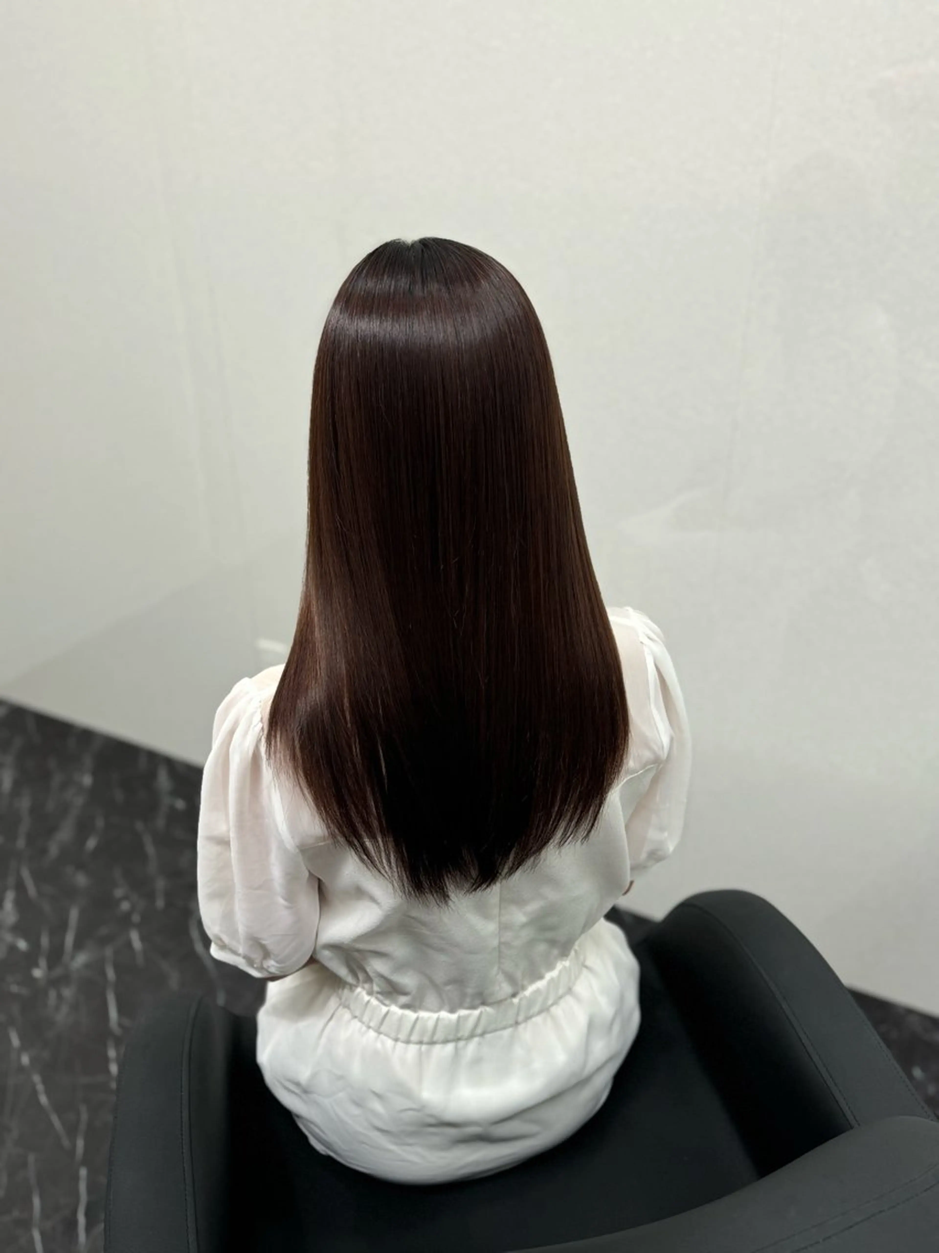 ロング カラー パーマ ヘアアレンジ メンズ キッズ メンズ韓国風 黒髪 ブルーカラー ブルーブラック ブラウンカラー 髪質改善Ⅰ透明感 艶カラーⅠたつやのヘアスタイル