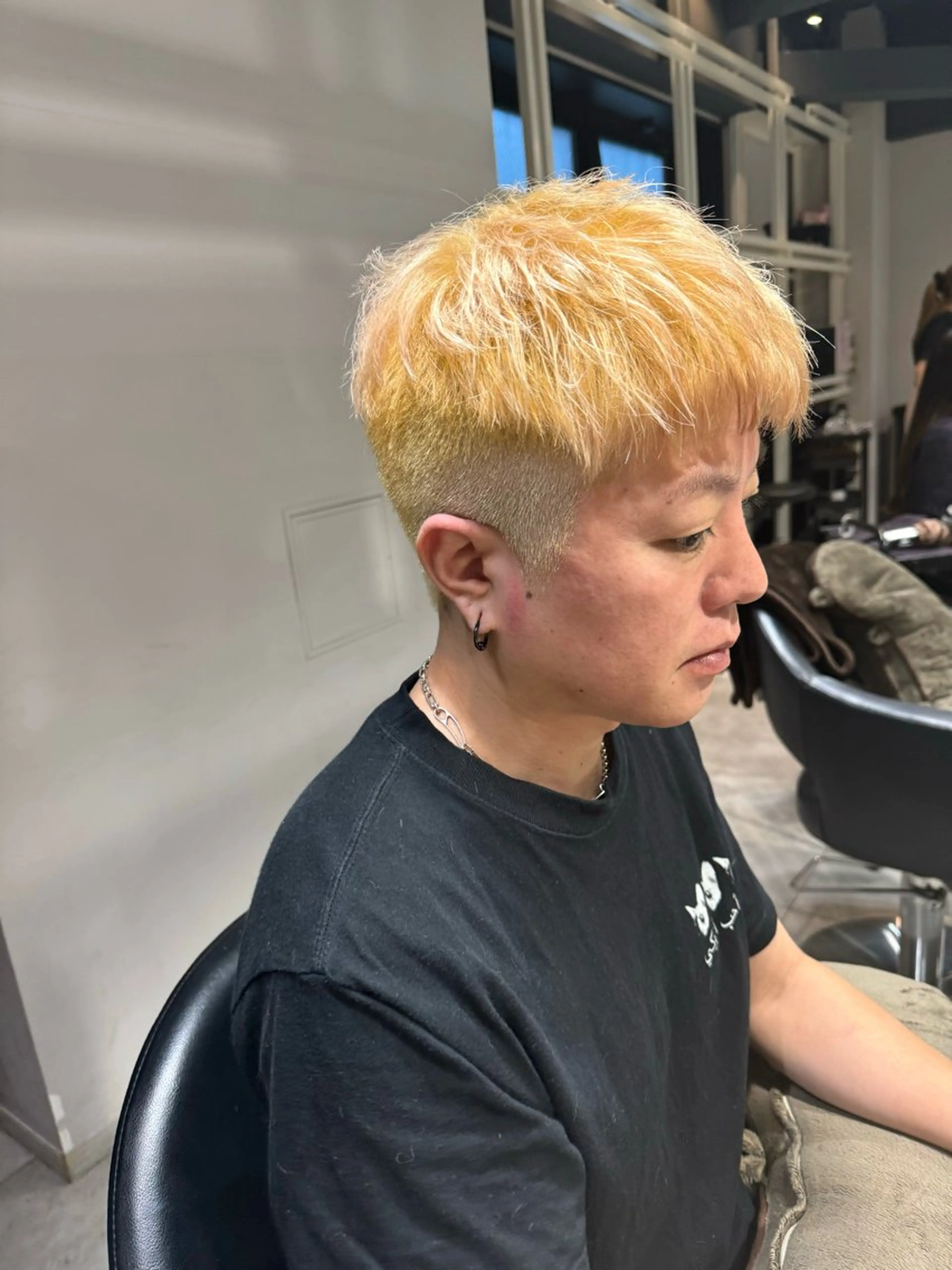 ショート メンズ メンズブリーチ メンズショート ショートヘア ヘアカラー トリートメント Dxxxx III所属・似合う髪型が 分からない方へのヘアスタイル