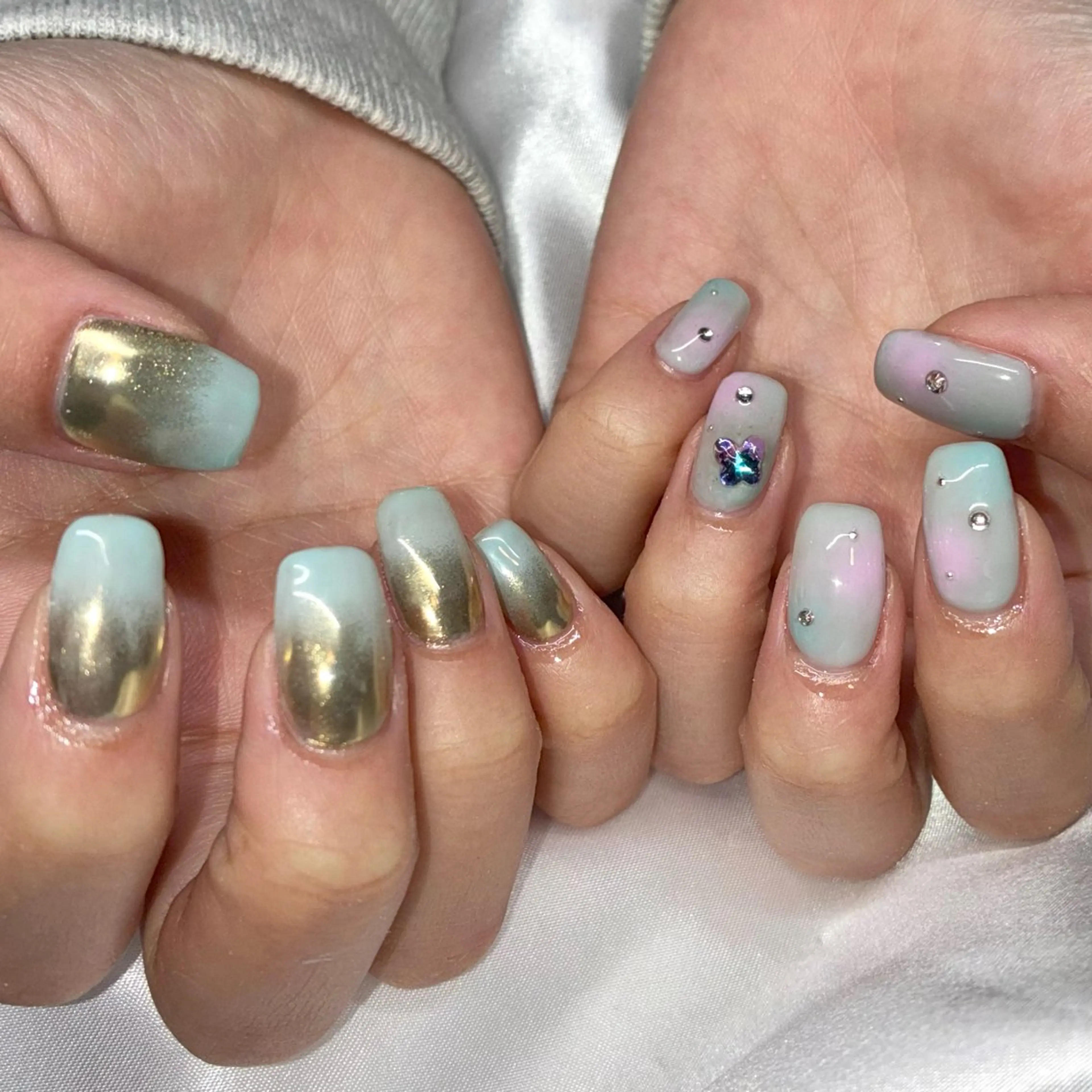 ネイル ミラーネイル ハンドネイル Nail ヌシん家 AKANEのネイルデザイン