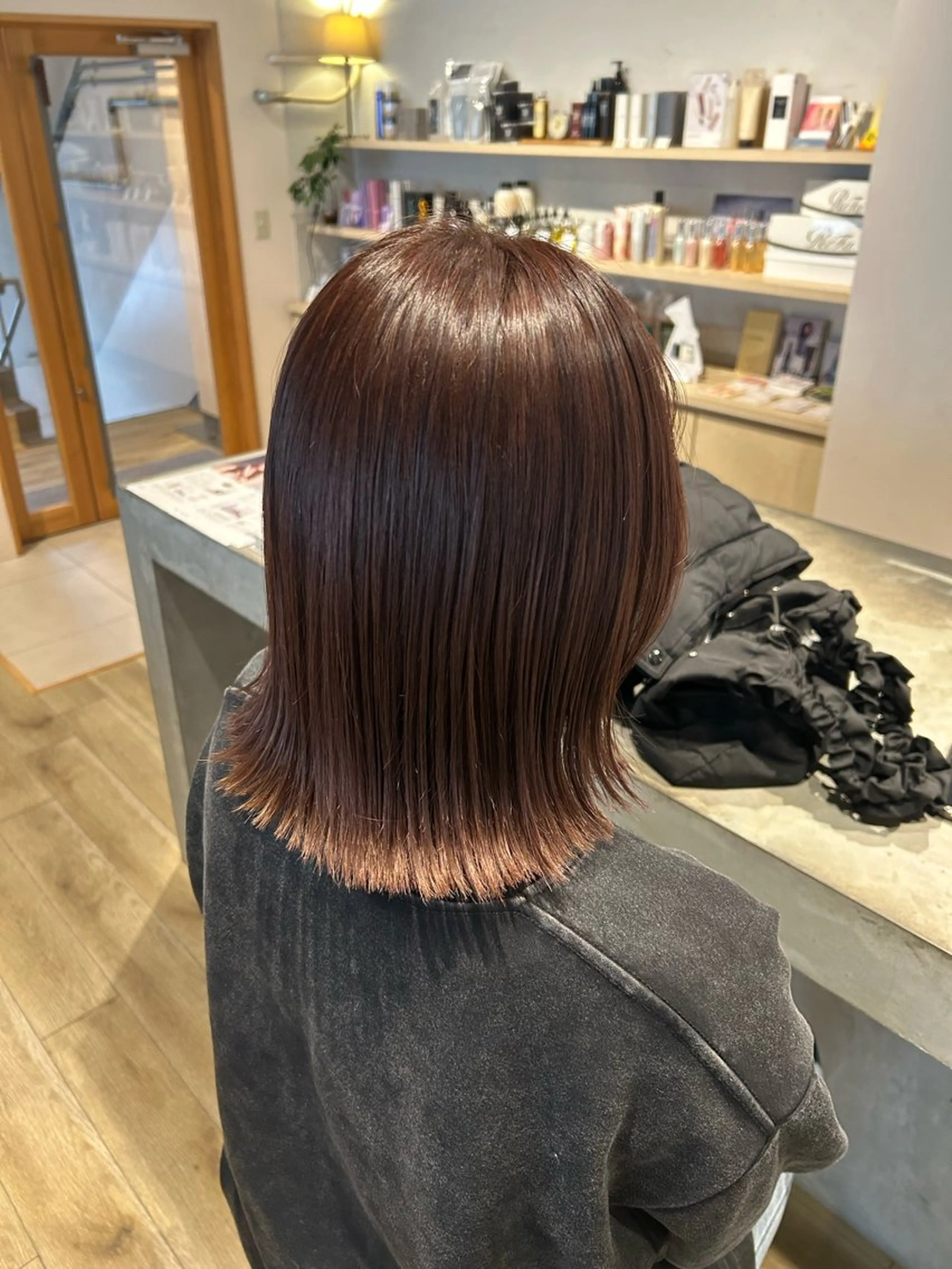 ミディアム カラー ヘアカラー トリートメント aina ⠀ ⠀ ⠀のヘアスタイル