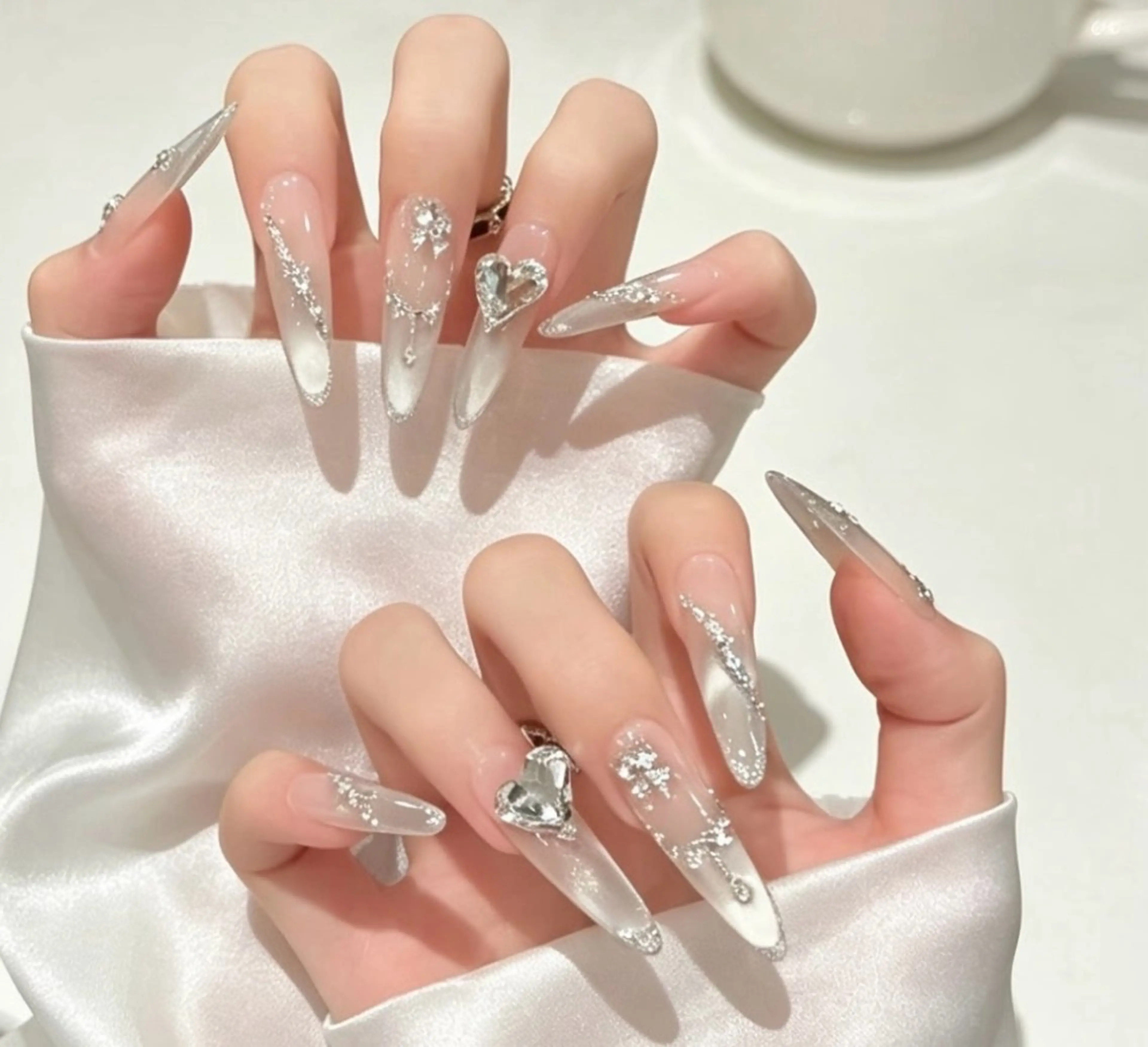 ネイル ハンドネイル Luvia Ginzaのネイルデザイン