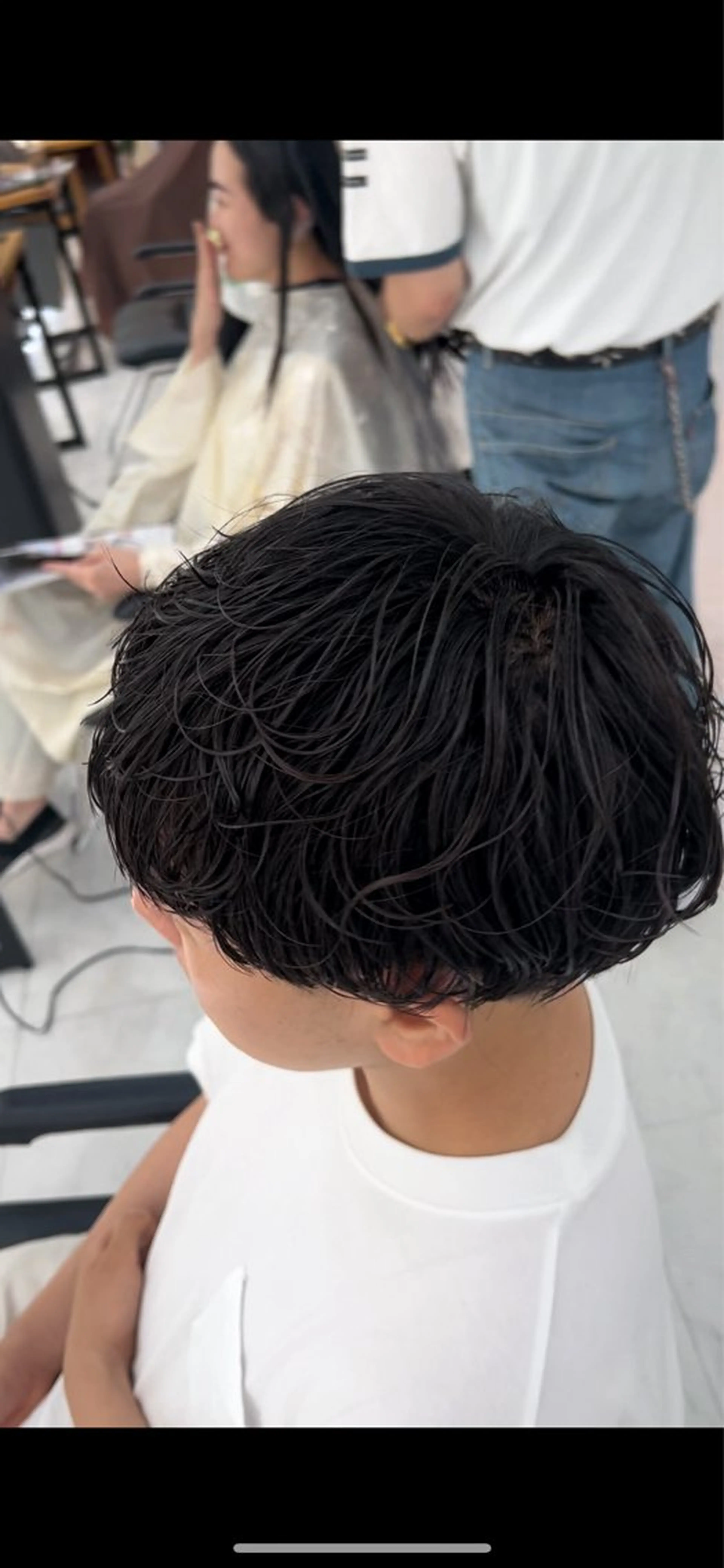 メンズ ダブルカラー寒色系 ボリューム改善ハヤトのヘアスタイル