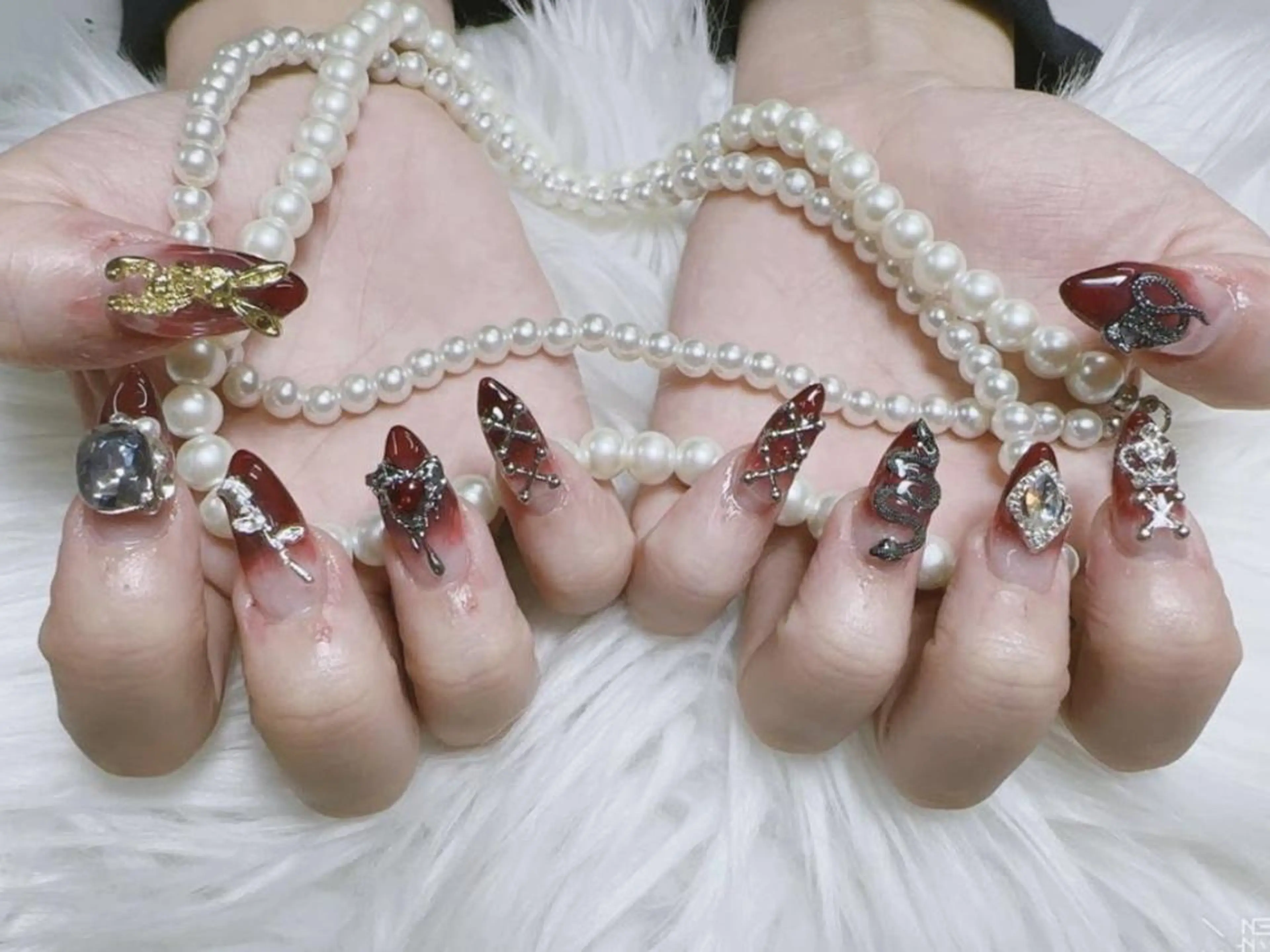 メンズ ネイル アートネイル フレンチネイル ジェルネイル キラキラネイル パラジェル Bloom kabukiのネイルデザイン