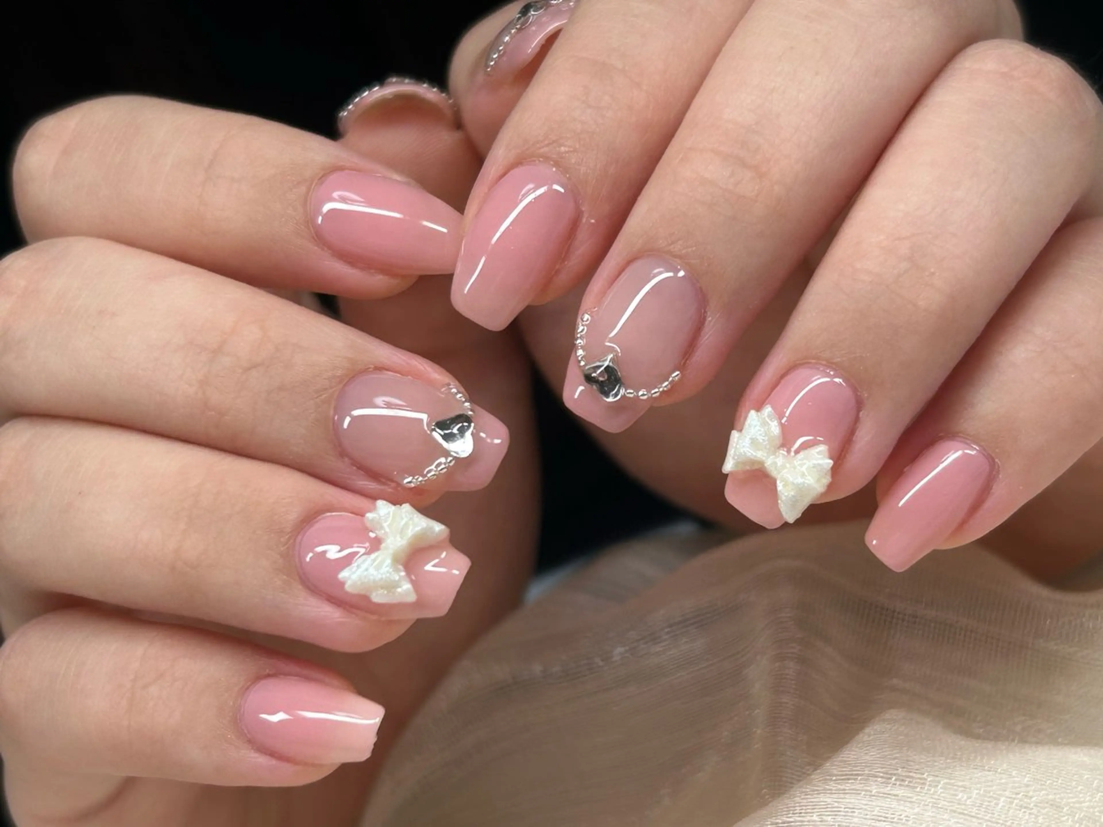 ネイル アートネイル チークネイル 成人式 入学式 長さ出し ハンドネイル Lino Nailのネイルデザイン