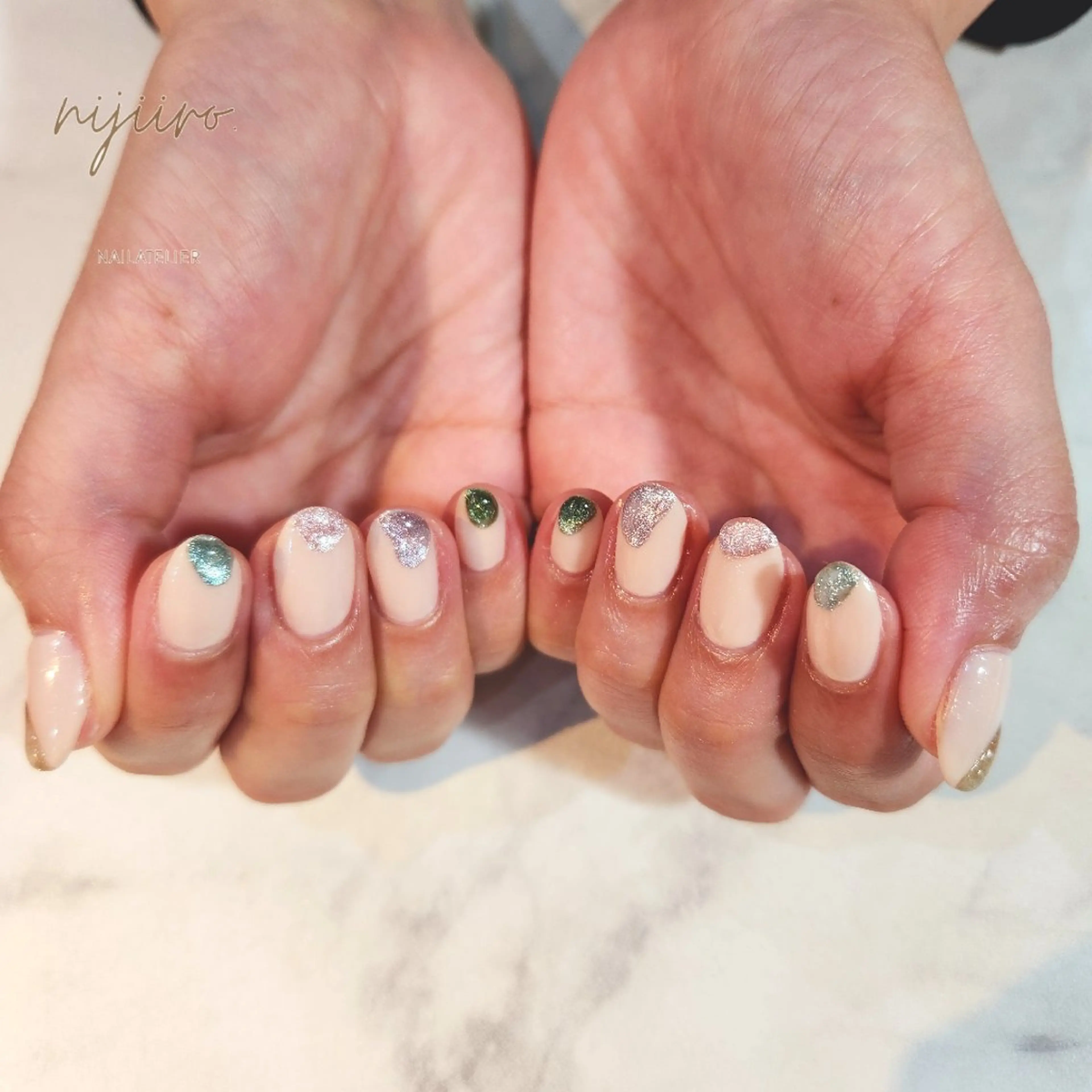 ネイル ハンドネイル nijiiro🌈 サトウのネイルデザイン