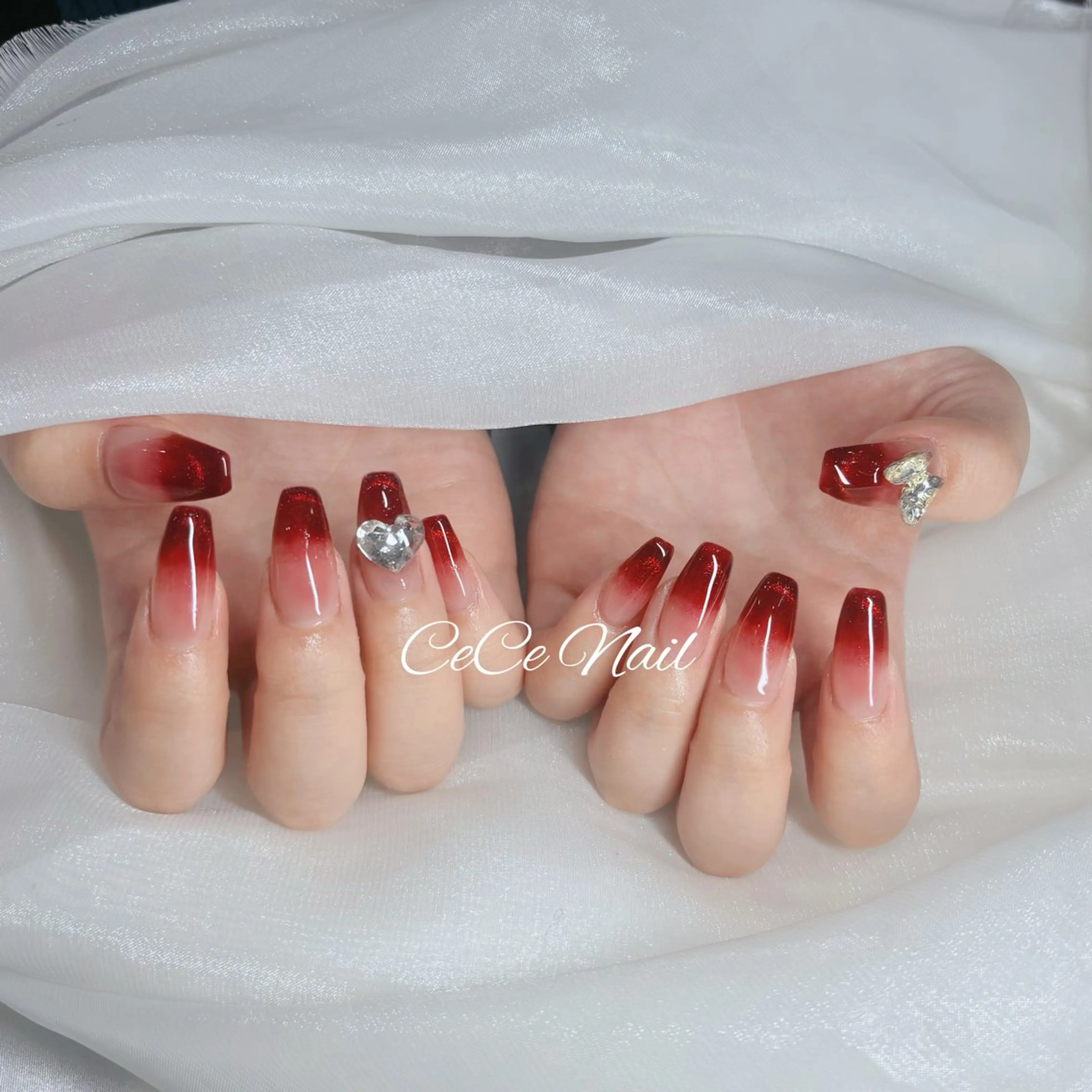 ネイル ハンドネイル CeCe Garden所属・CeCeGarden ✨️キラキラワンホンのネイルデザイン