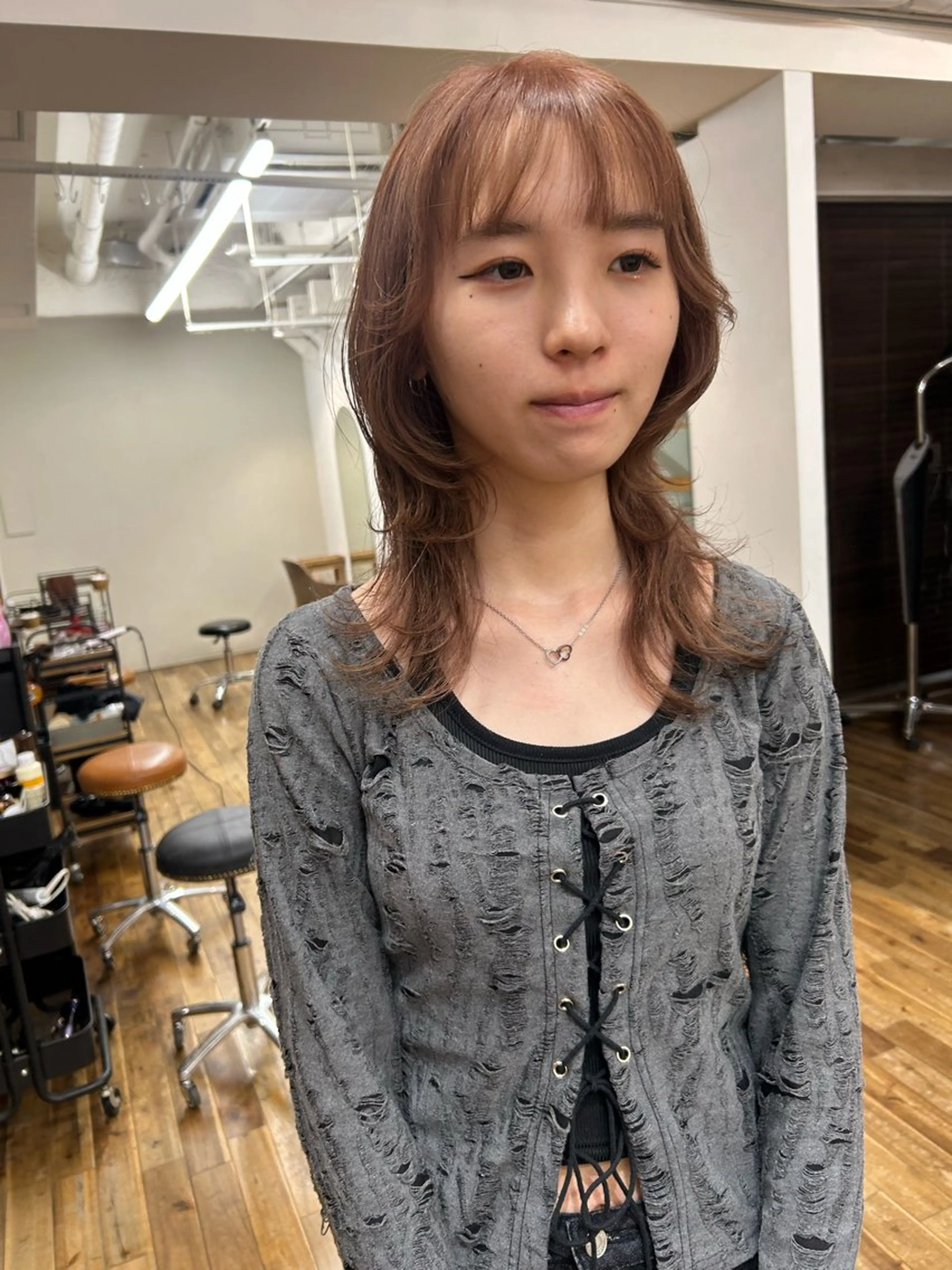 ロング レイヤーカット カット 大阪デザインカラー/ カットモデル募集のヘアスタイル