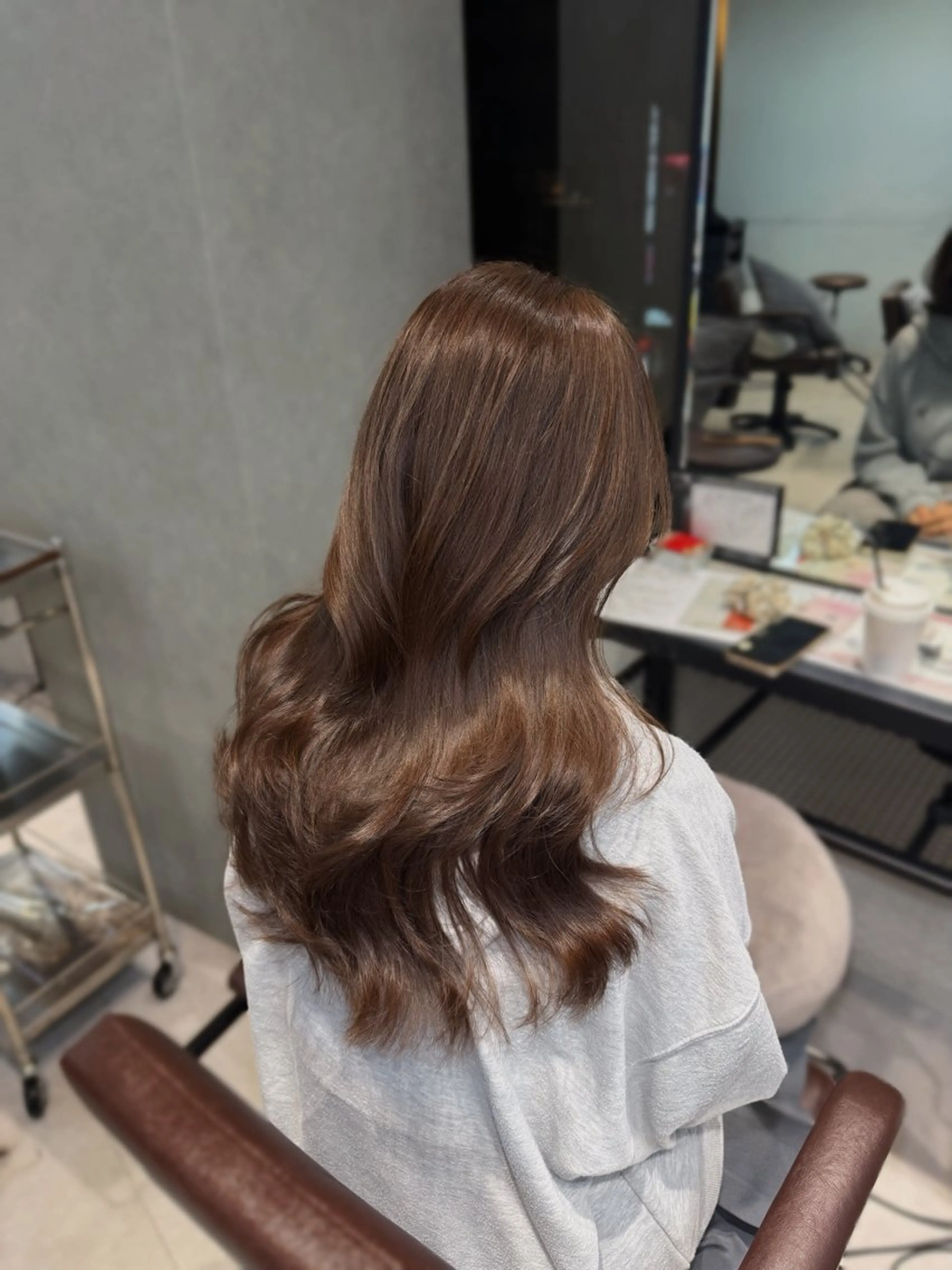 ロング カラー ベージュカラー ヘーゼル ヘアカラー caho／韓国ヘア 盛れStyle🩶✨のヘアスタイル