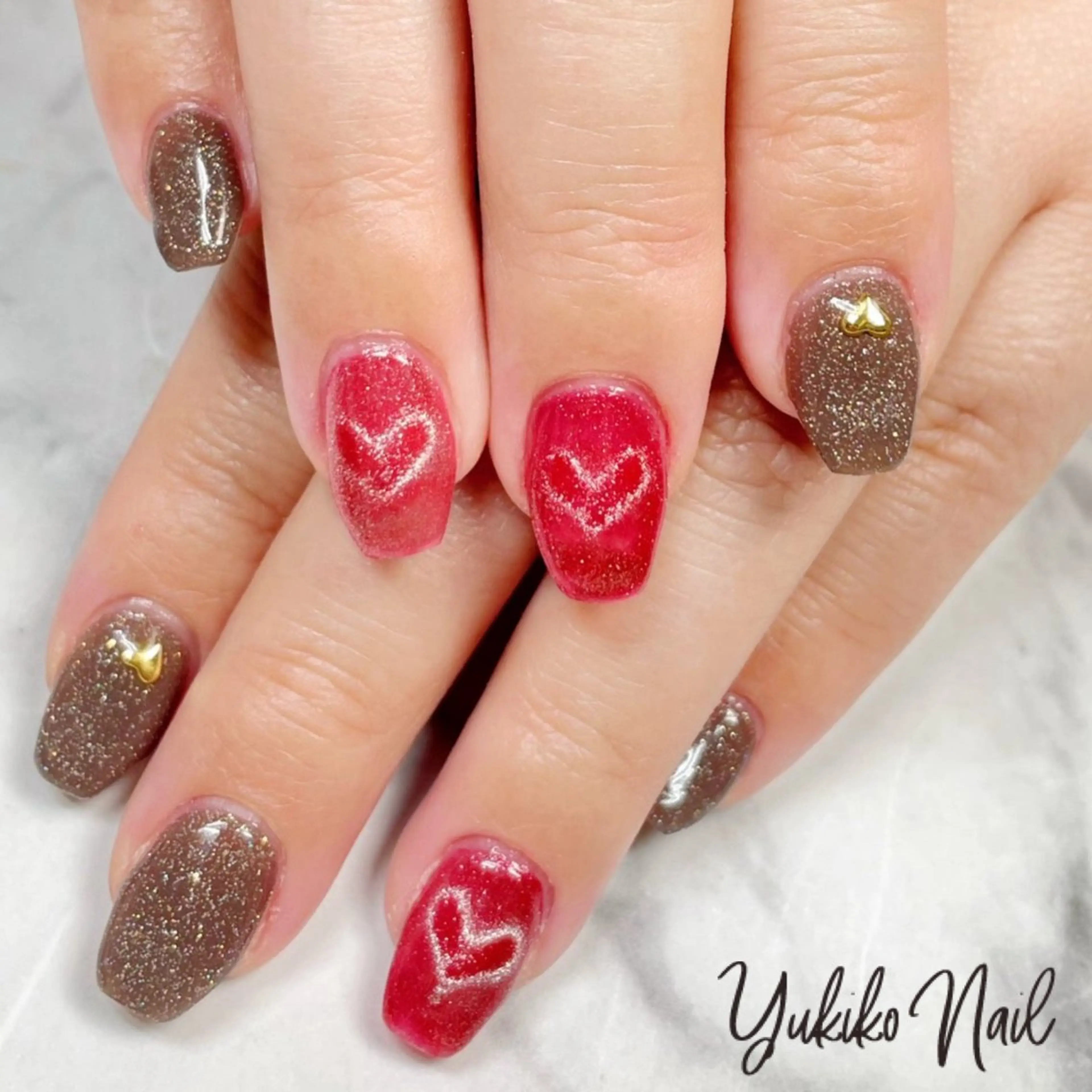 ネイル ブラウン ハート マグネットネイル ワンカラーネイル バレンタイン ユキコ ネイルのネイルデザイン