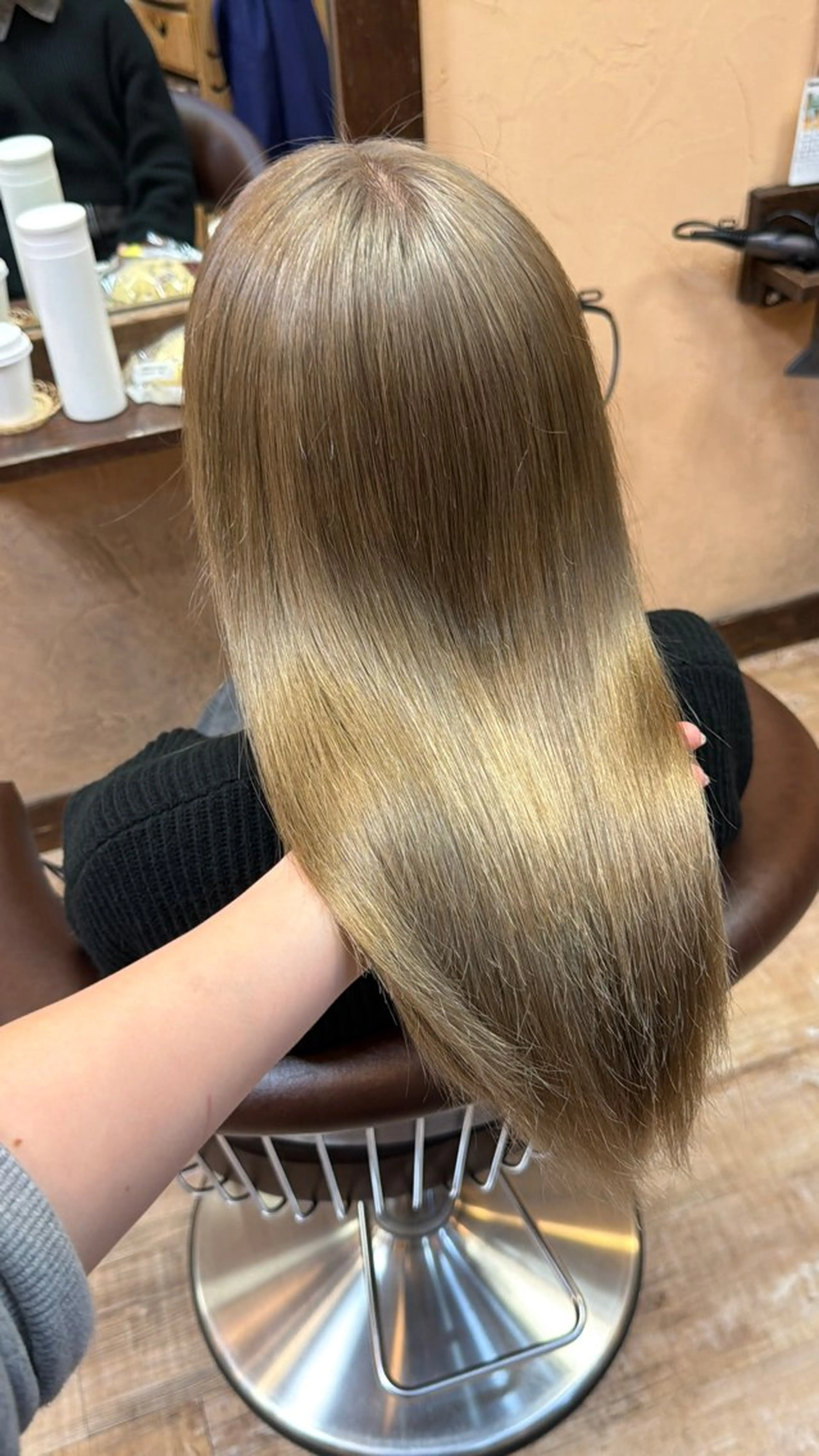 ロング ヘアカラー Moremuu/ MAIKA🎀のヘアスタイル