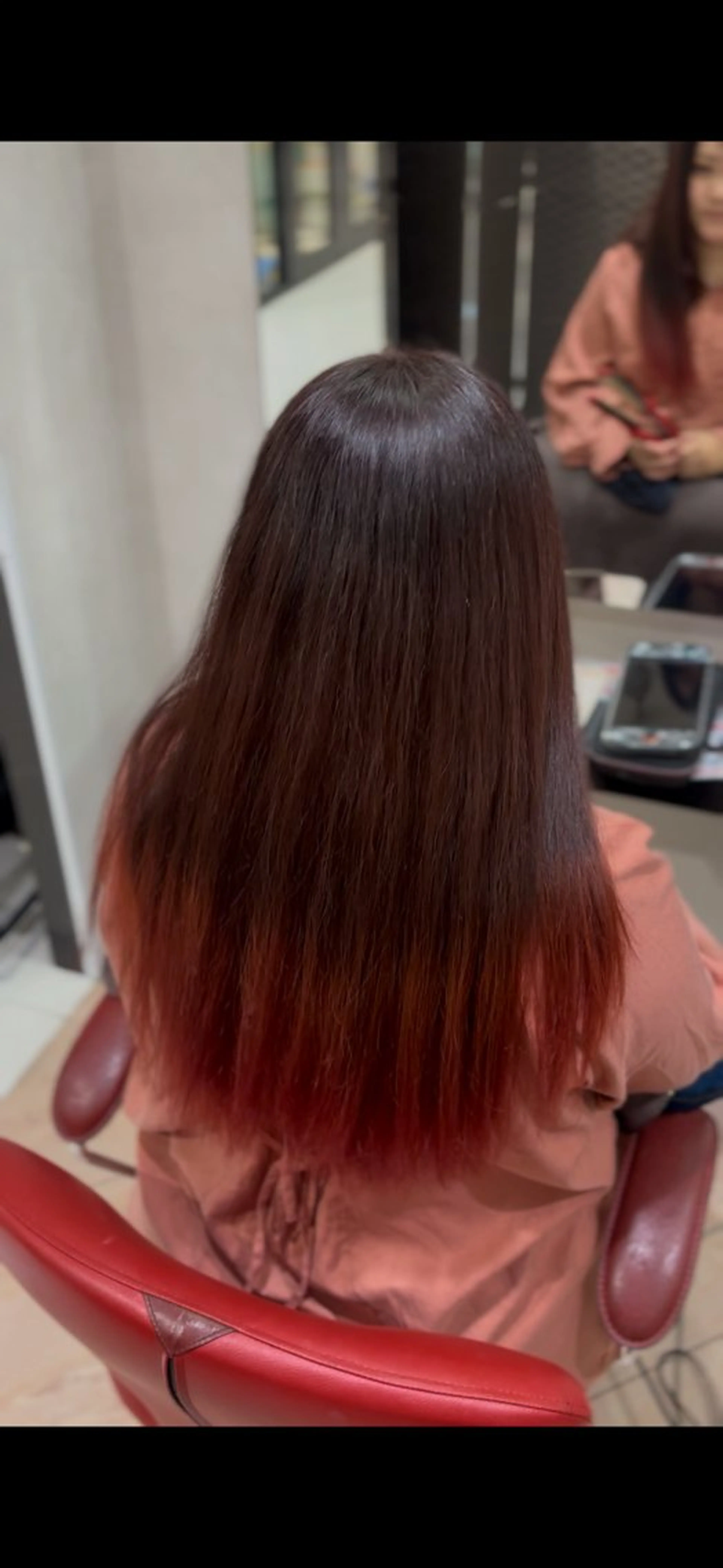 🎓さりげなく差がつくデザインカラー➕ケアトリートメント✨️の写真