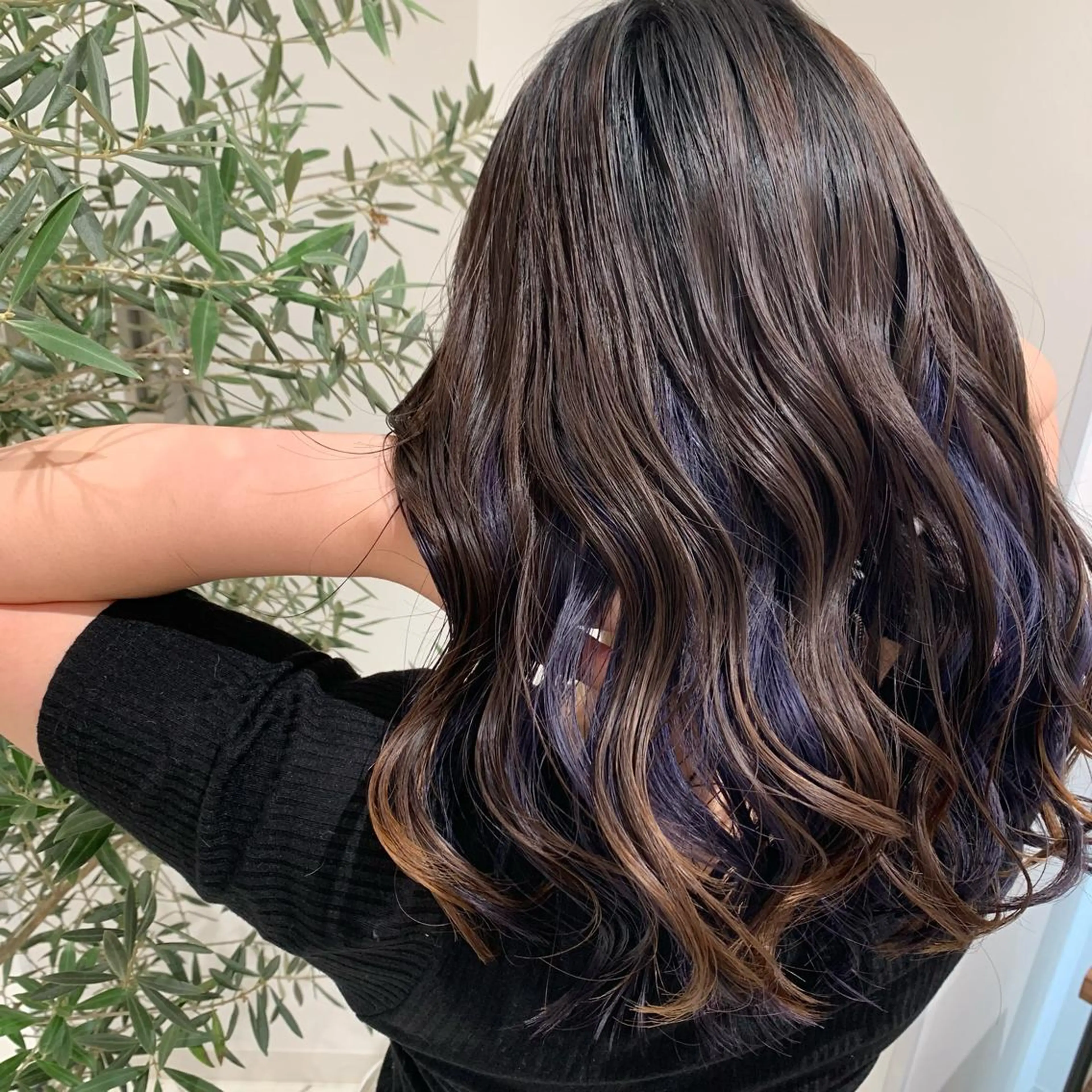 ロング カラー ヘアアレンジ 小白井 由美のヘアスタイル