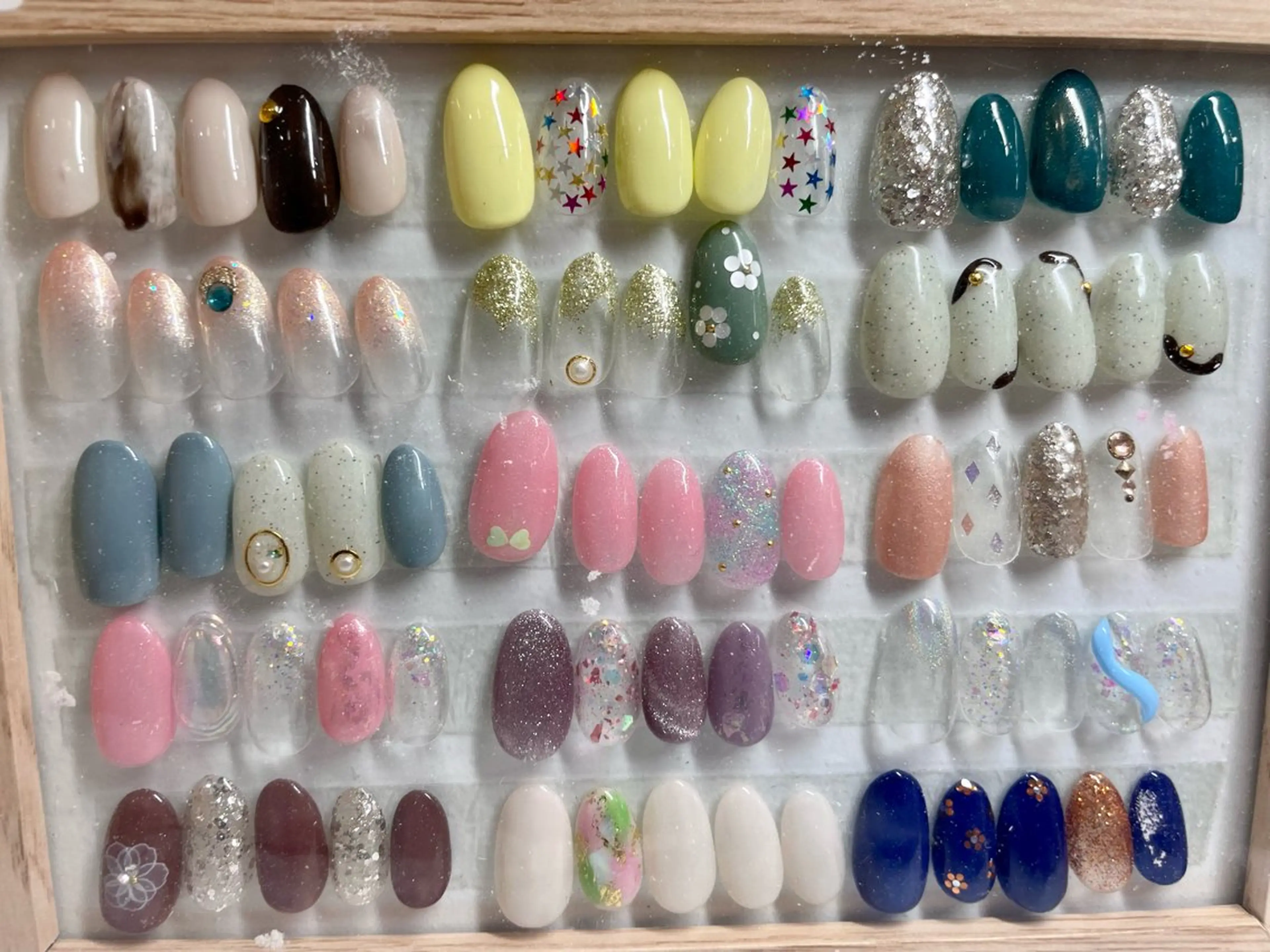 ネイル シンプルネイル 三浦 絆生のネイルデザイン