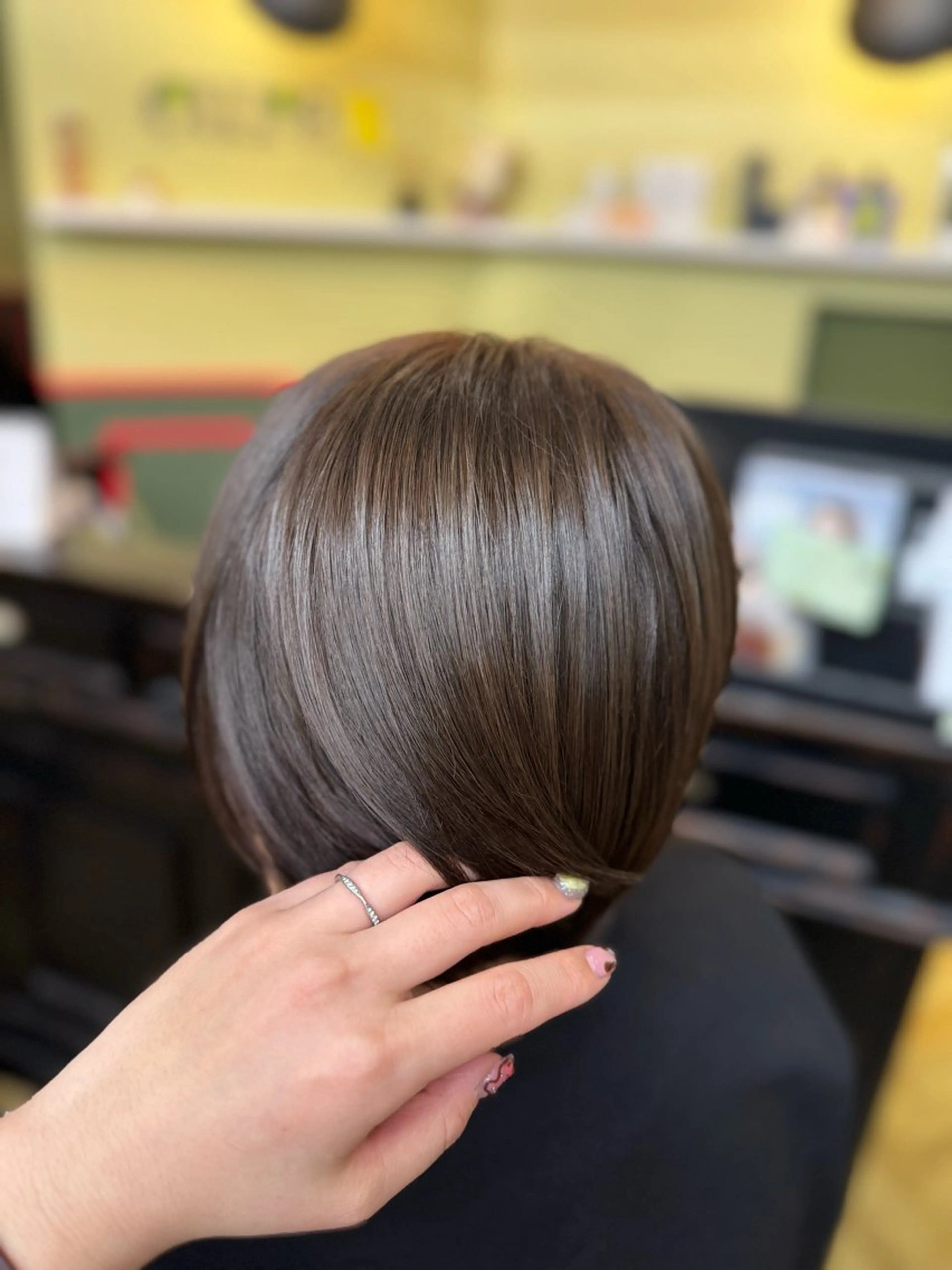 ショート カラー トリートメント 米倉 麻衣のヘアスタイル