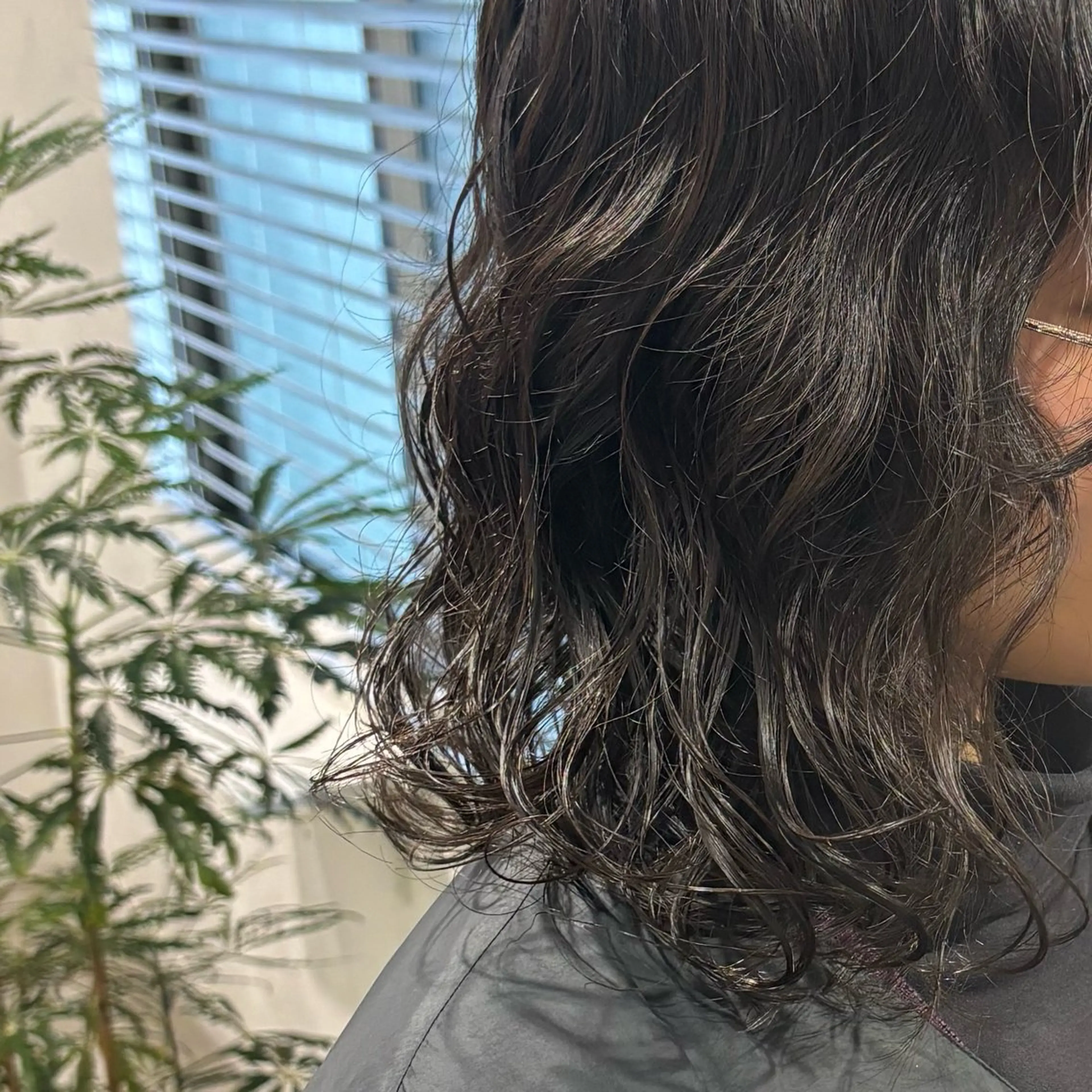 ミディアム パーマ 髪質改善ストレート /暖色カラー🎀🪞のヘアスタイル