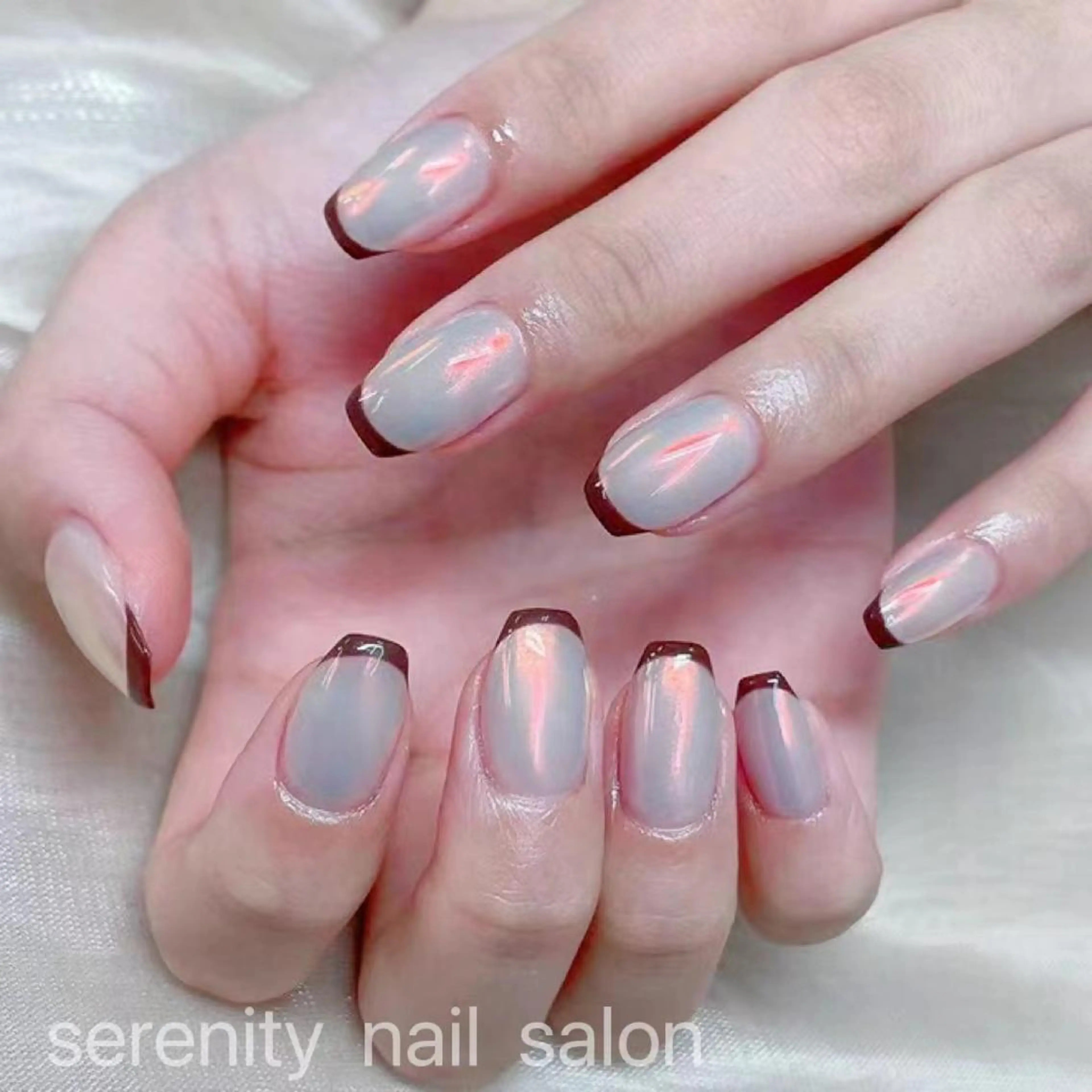 ネイル オーロラネイル ハンドネイル ハンドケア ✨Serenity Nail salonのネイルデザイン