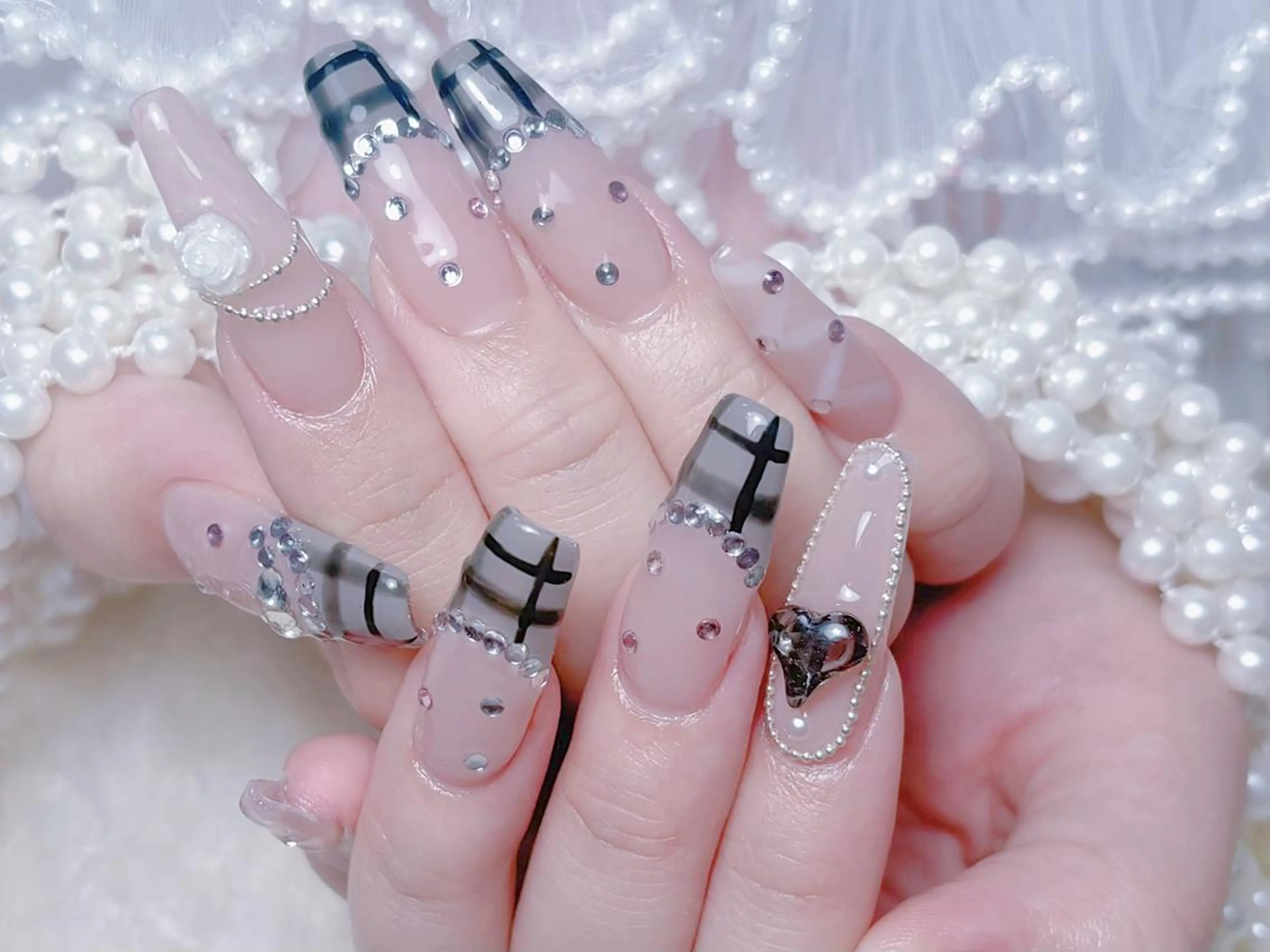 ネイル リリ 奈🎀のネイルデザイン