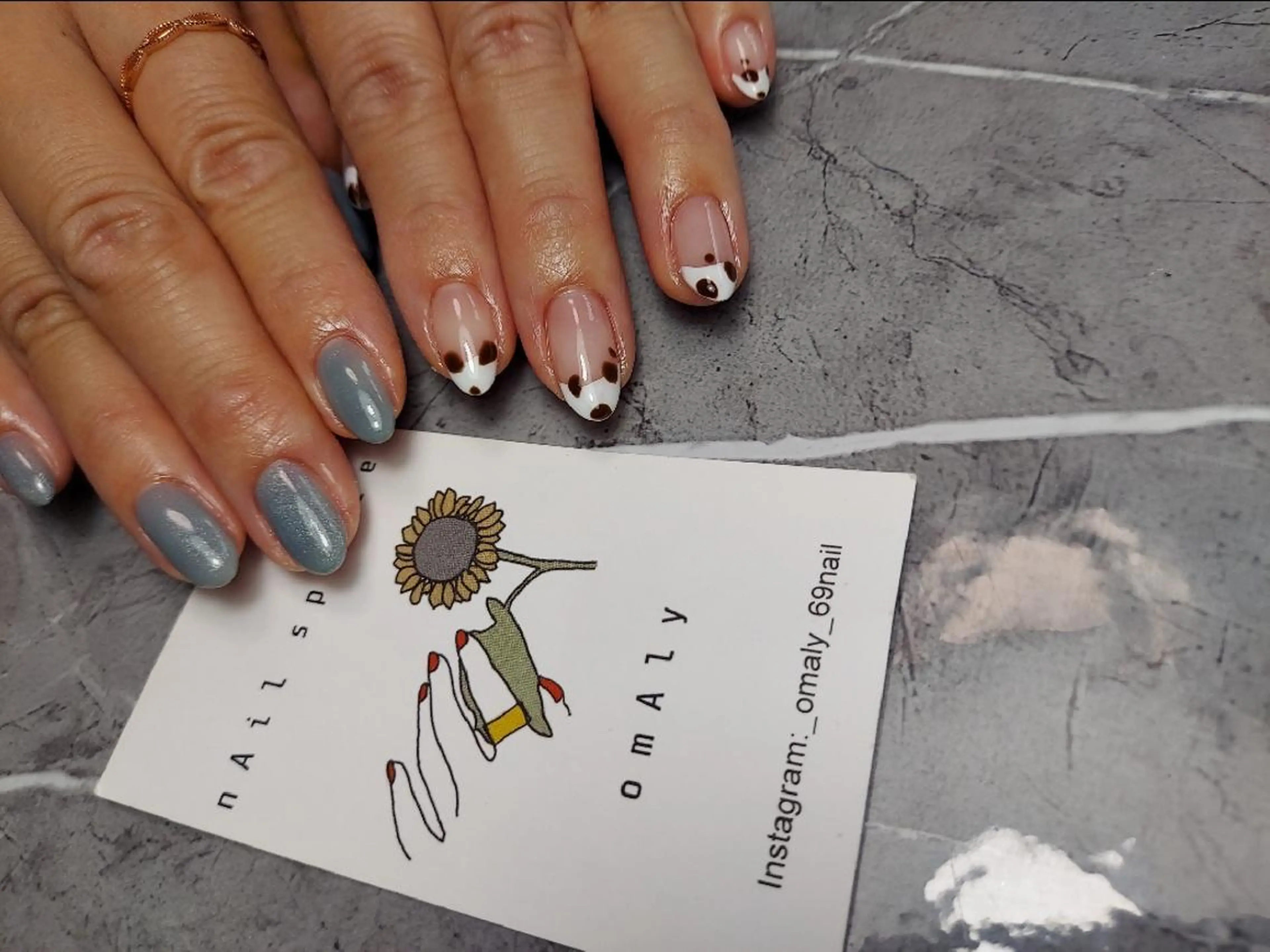 ミディアム ハンドネイル Nailspeace Omalyのネイルデザイン