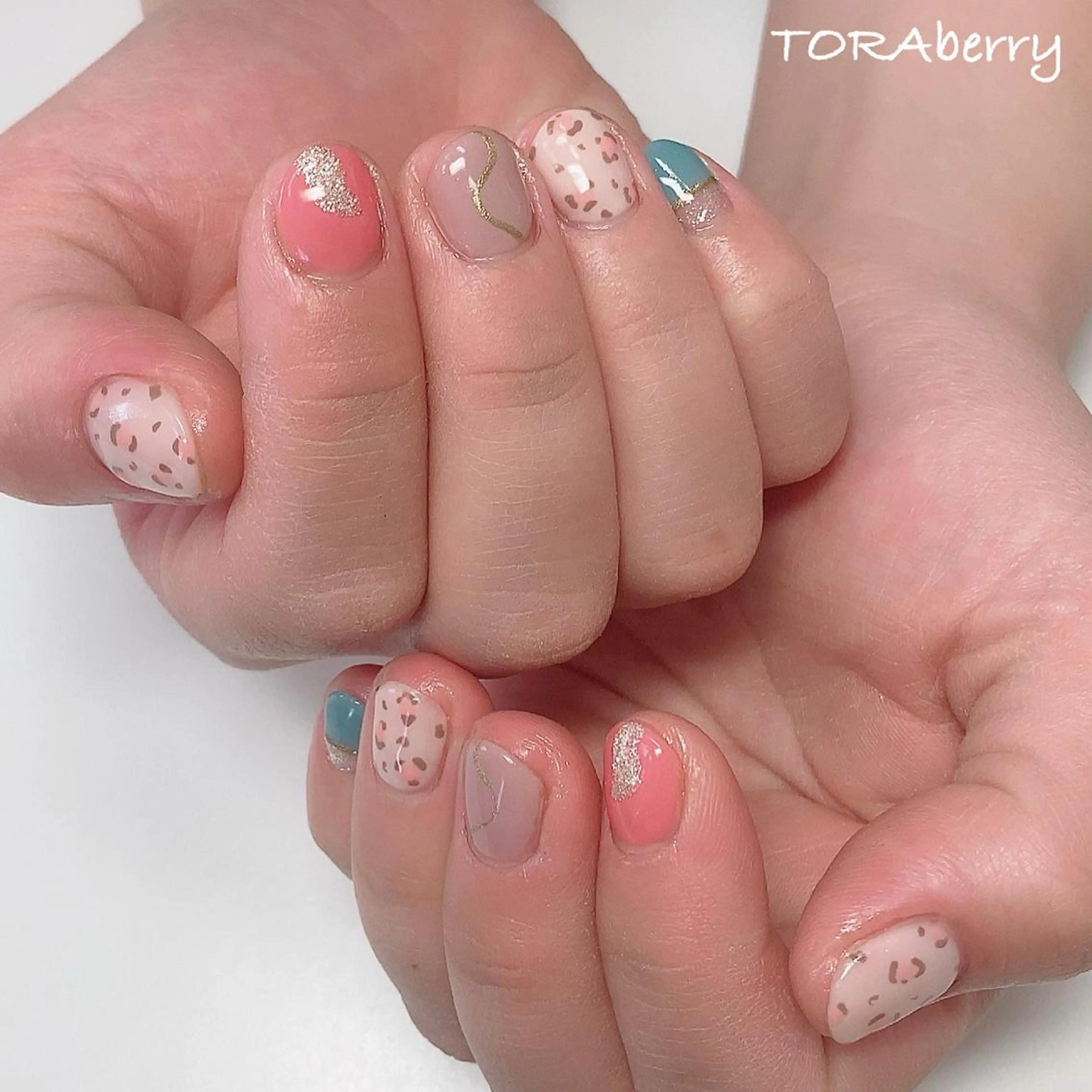 ネイル アニマル柄 ハンドネイル ネイリスト なつみのネイルデザイン