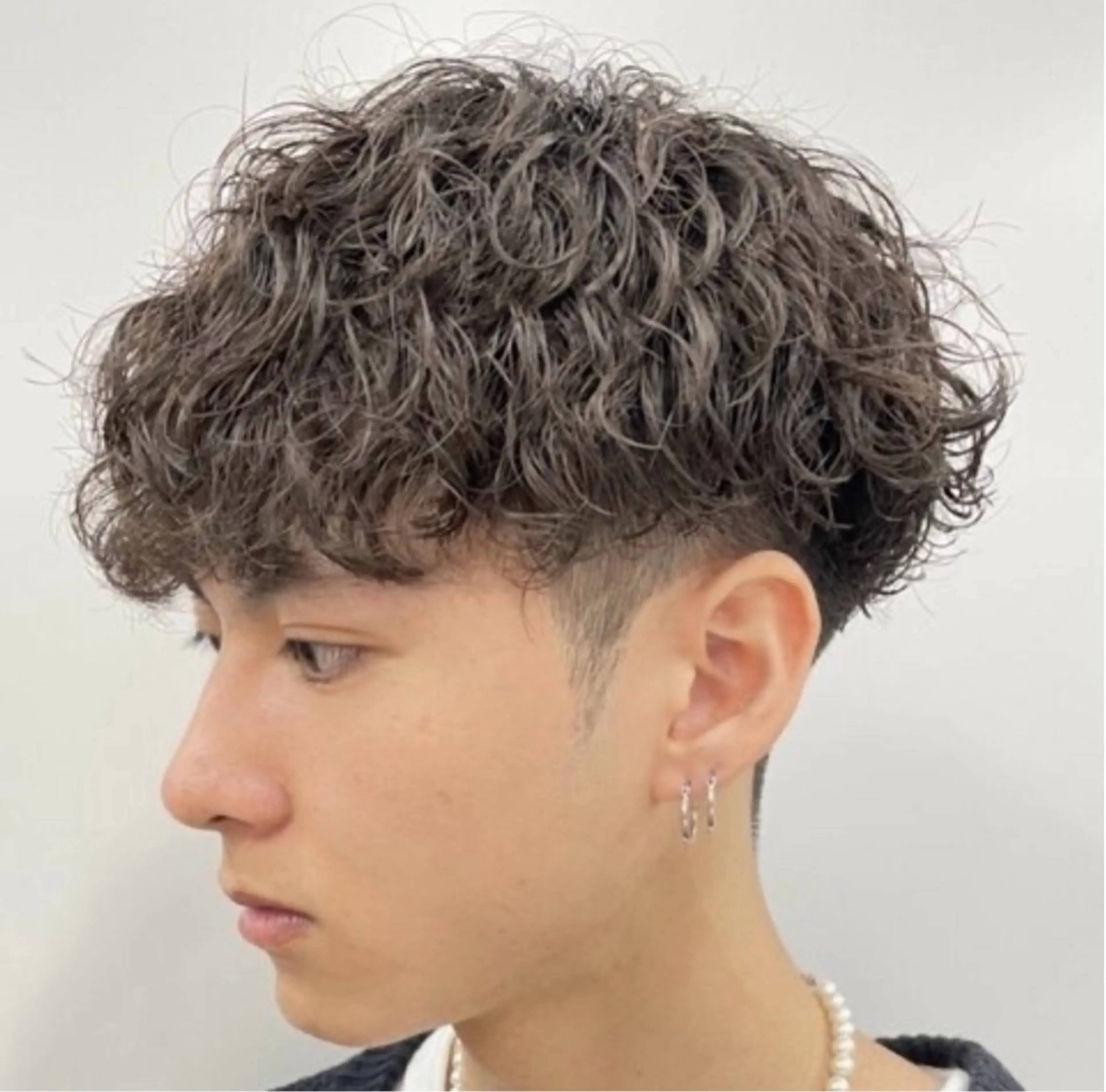 ミディアム カラー パーマ ヘアアレンジ メンズ fifth 石川 凪のヘアスタイル