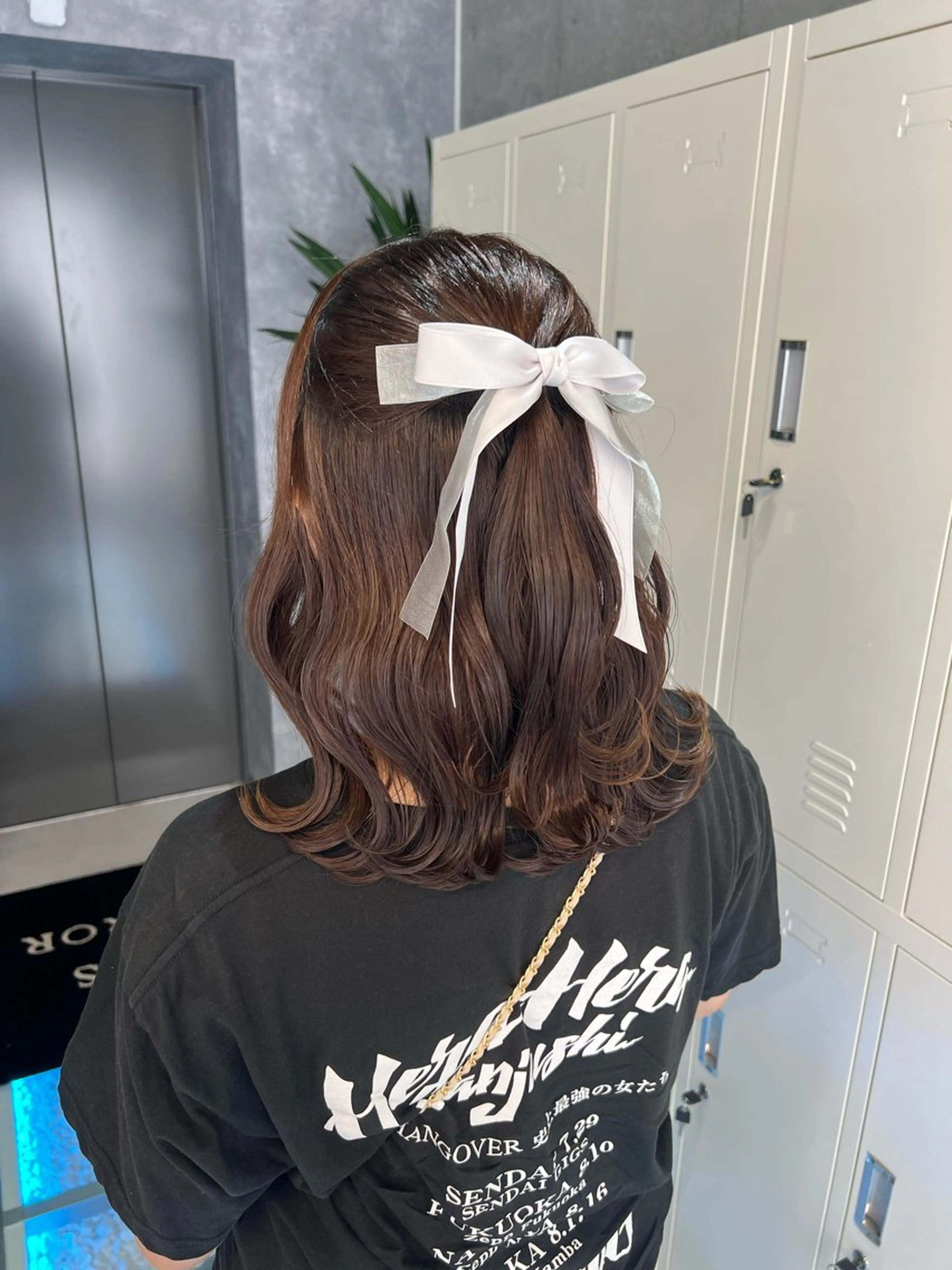 ミディアム ヘアアレンジ 大人GAL製造機/カ ラー×エクステゆいとのヘアスタイル