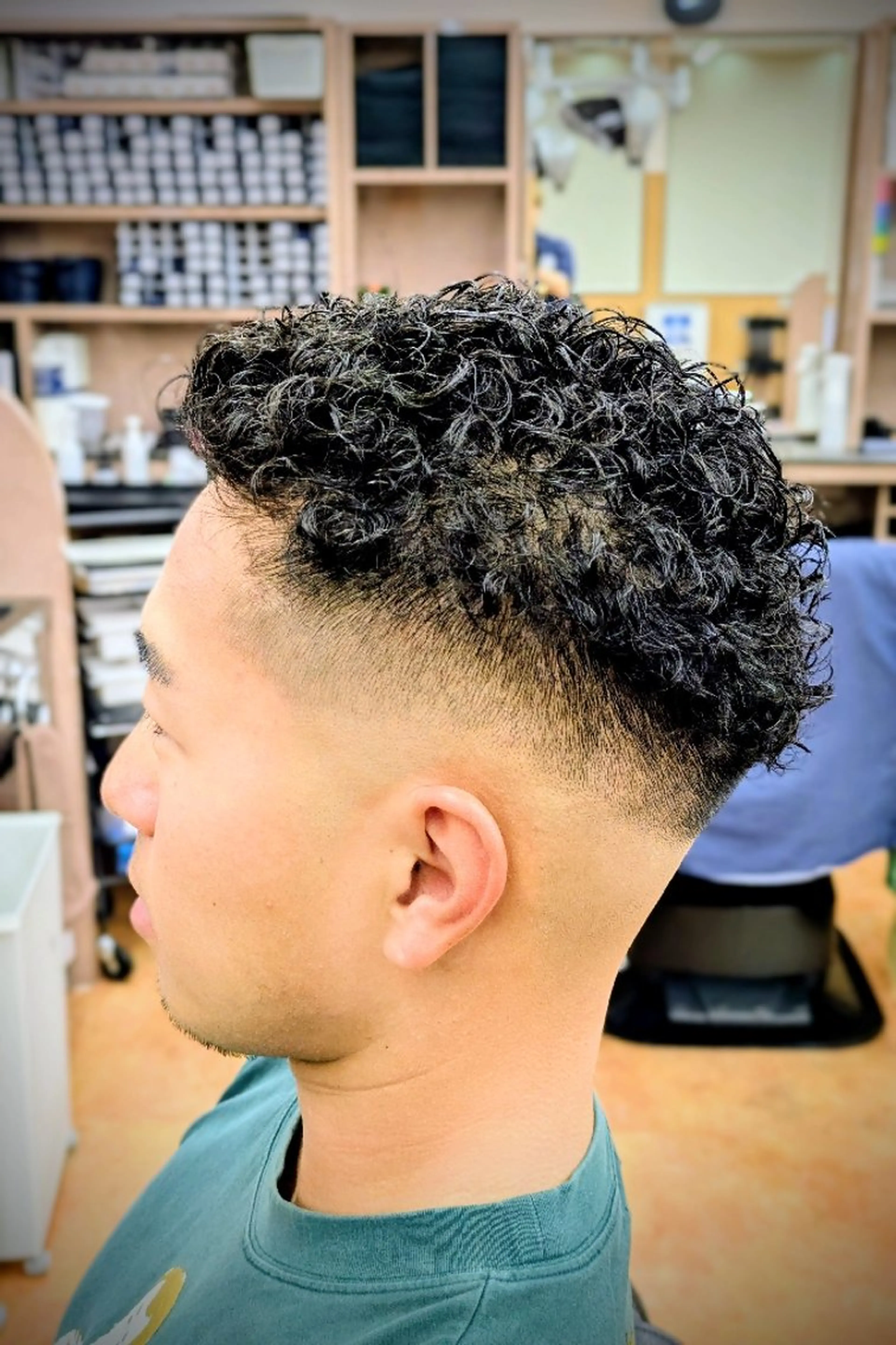 ショート パーマ 理容プラージュ燕三条 福井のヘアスタイル