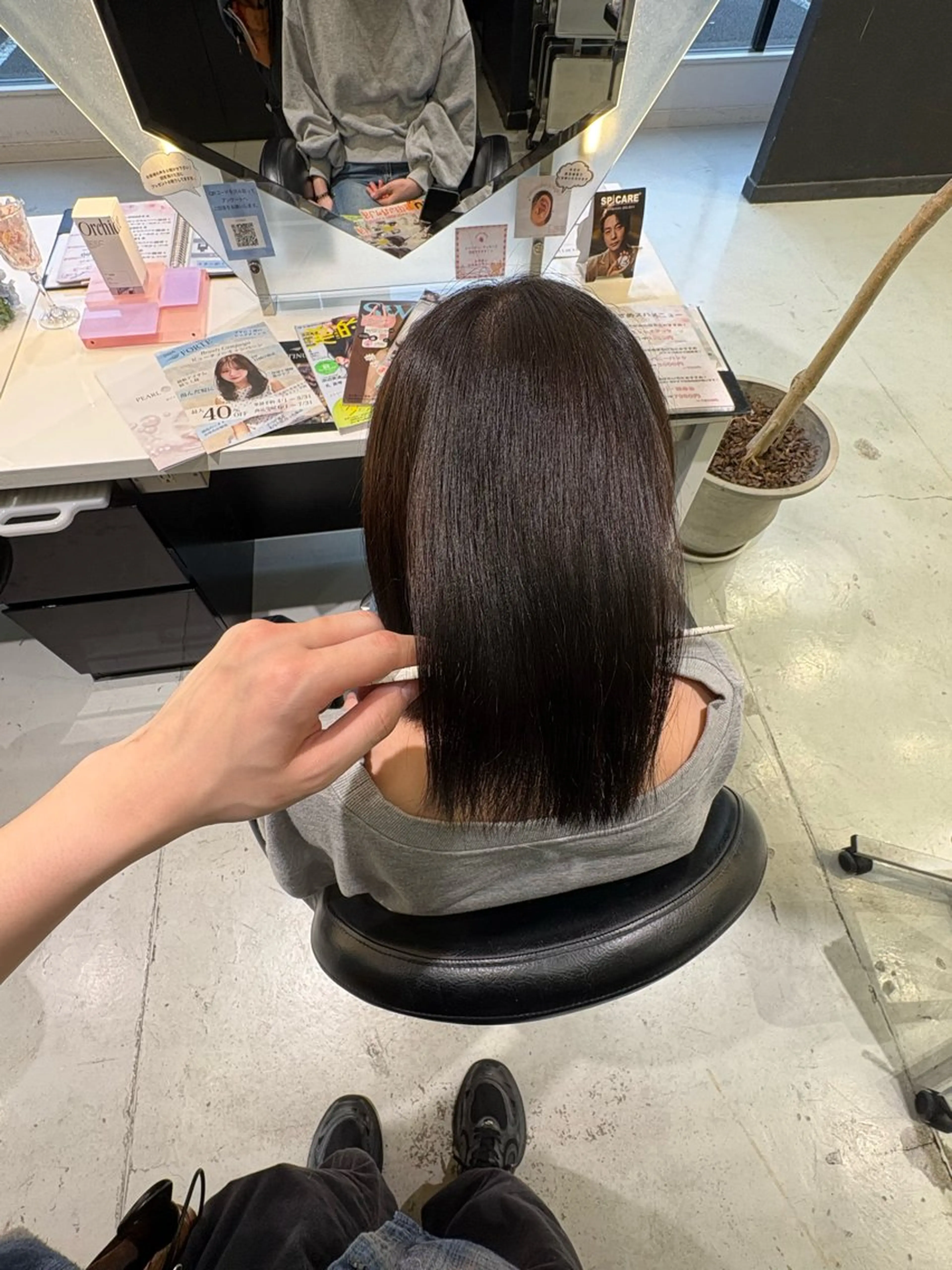 カラー ヘアカラー 井上 慈温のヘアスタイル