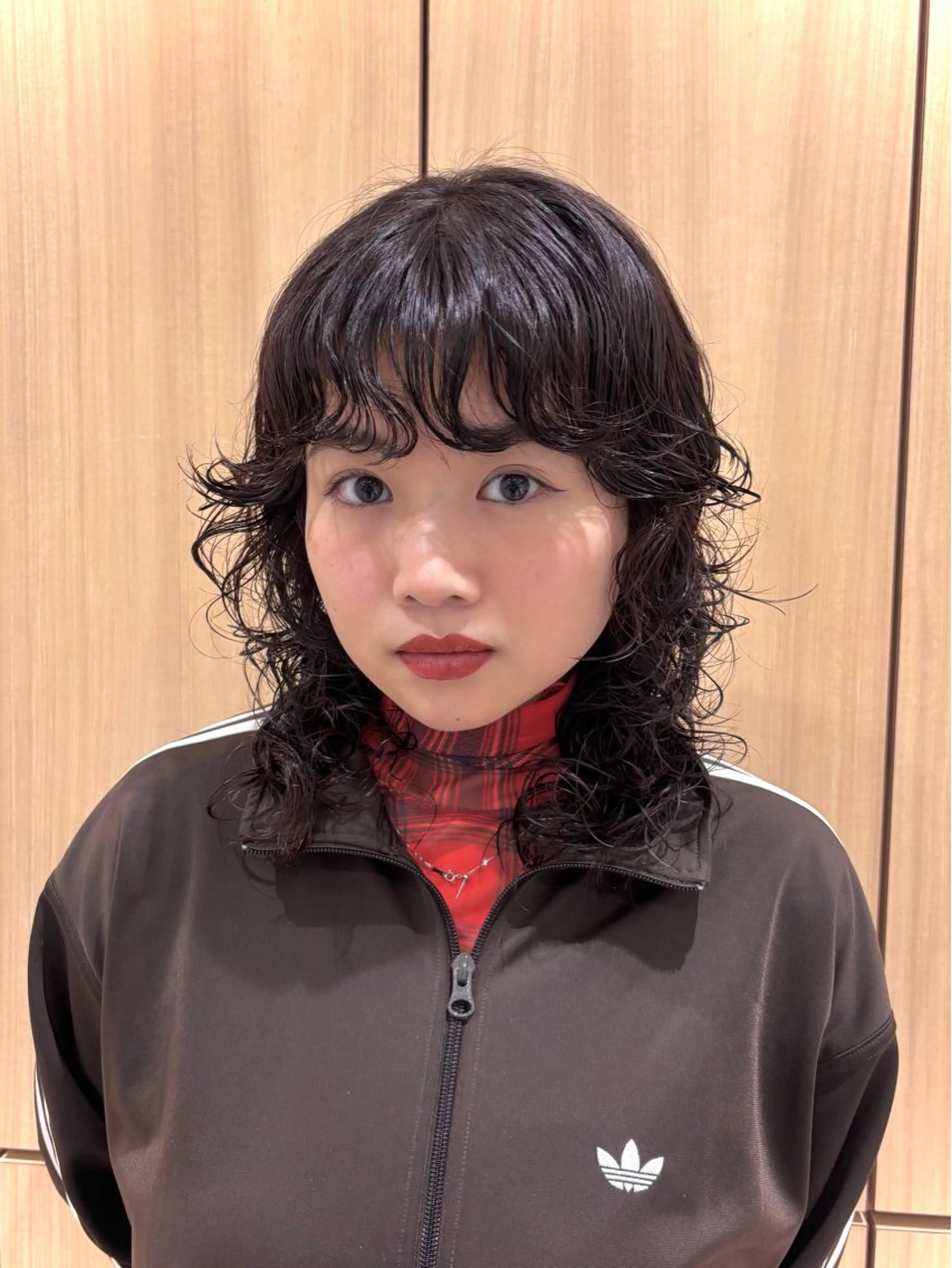 セミロング パーマ セミロングパーマ ウルフカット カット パーマ トリートメント かどた はるなのヘアスタイル