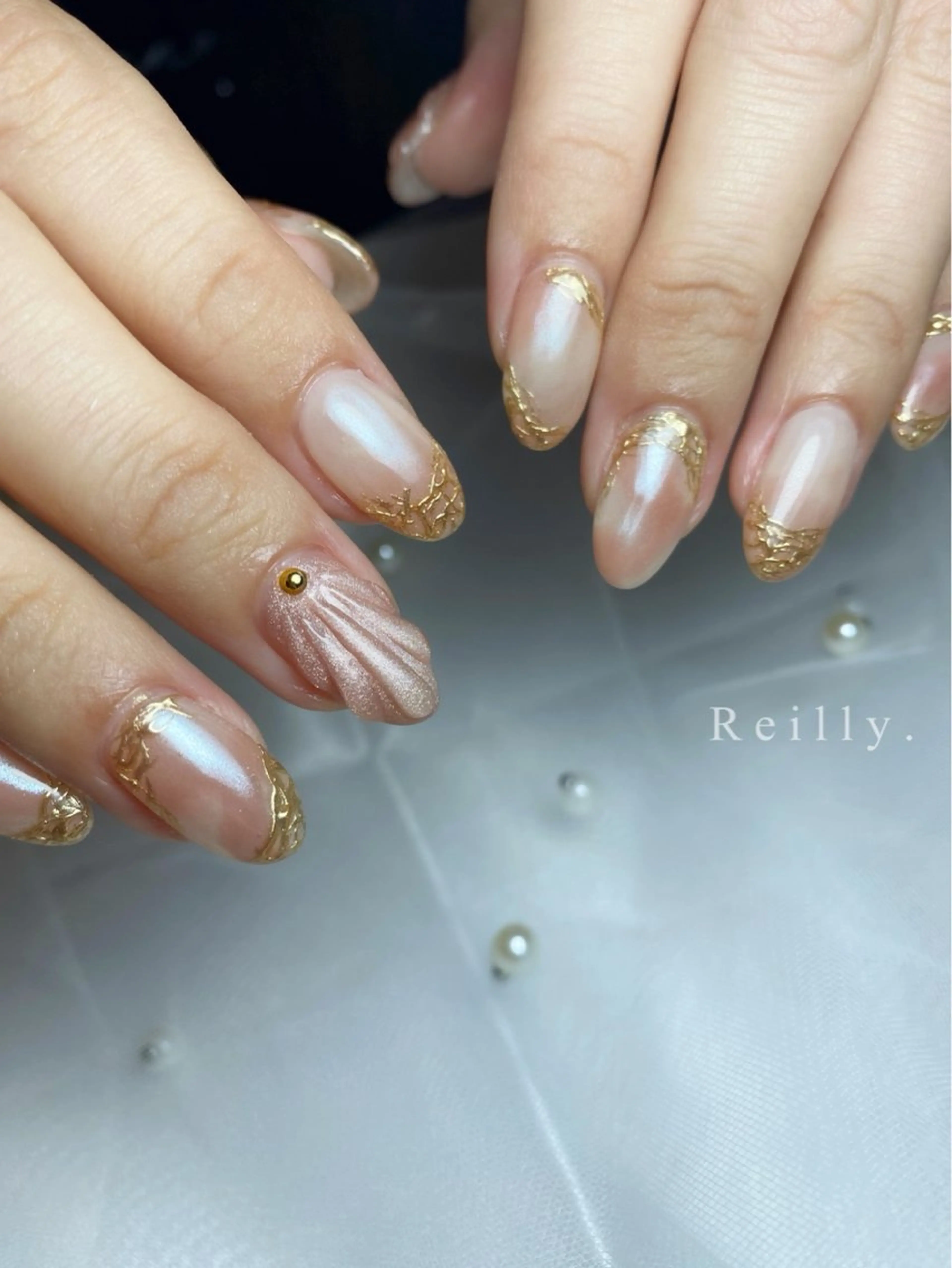 ネイル フラッシュネイル フレンチネイル ジェルネイル グラデーション ラメ(グリッター) Marina 《REILLY.》のネイルデザイン