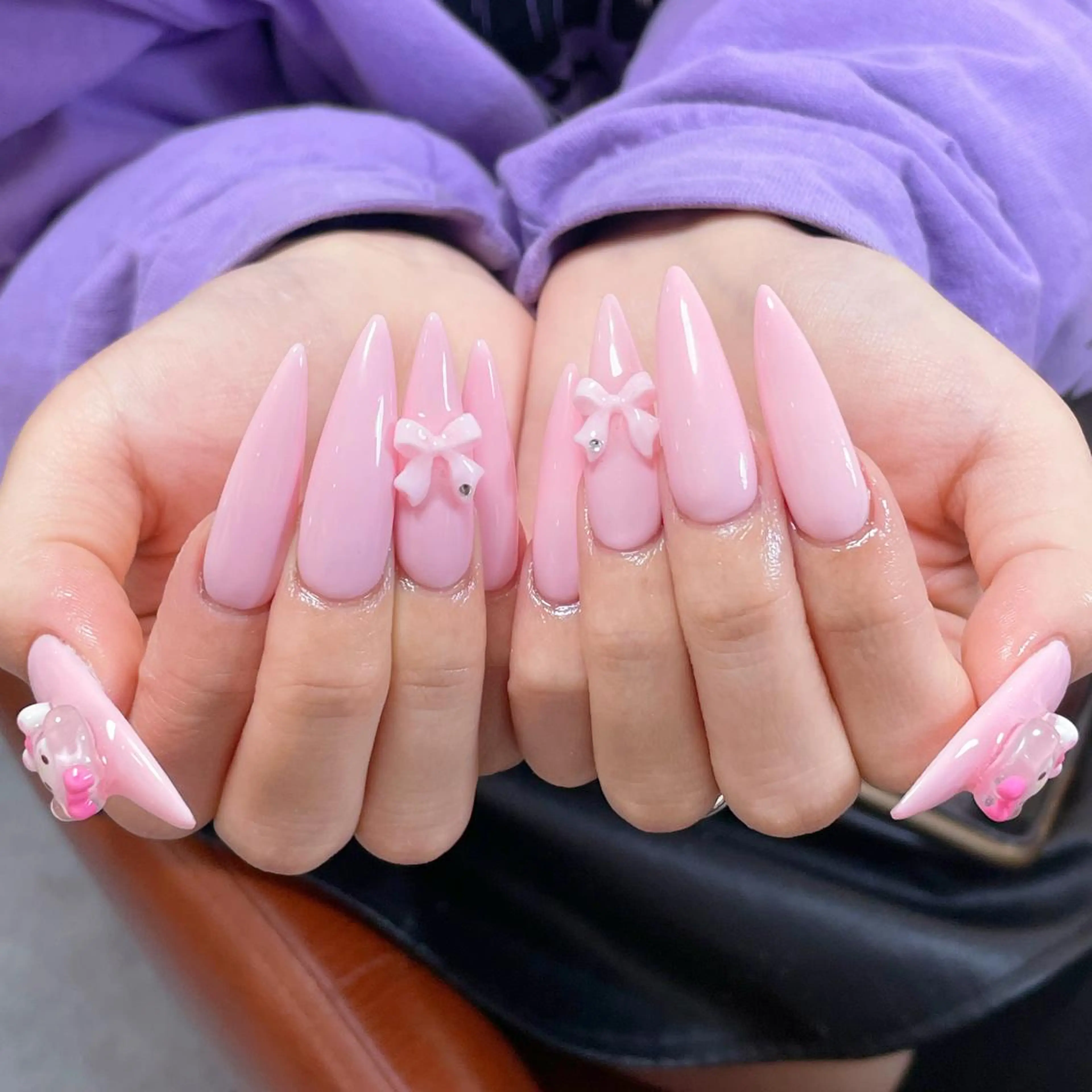 ネイル アートネイル オーロラネイル フラッシュネイル ガーリー キラキラネイル リナ 💅のネイルデザイン