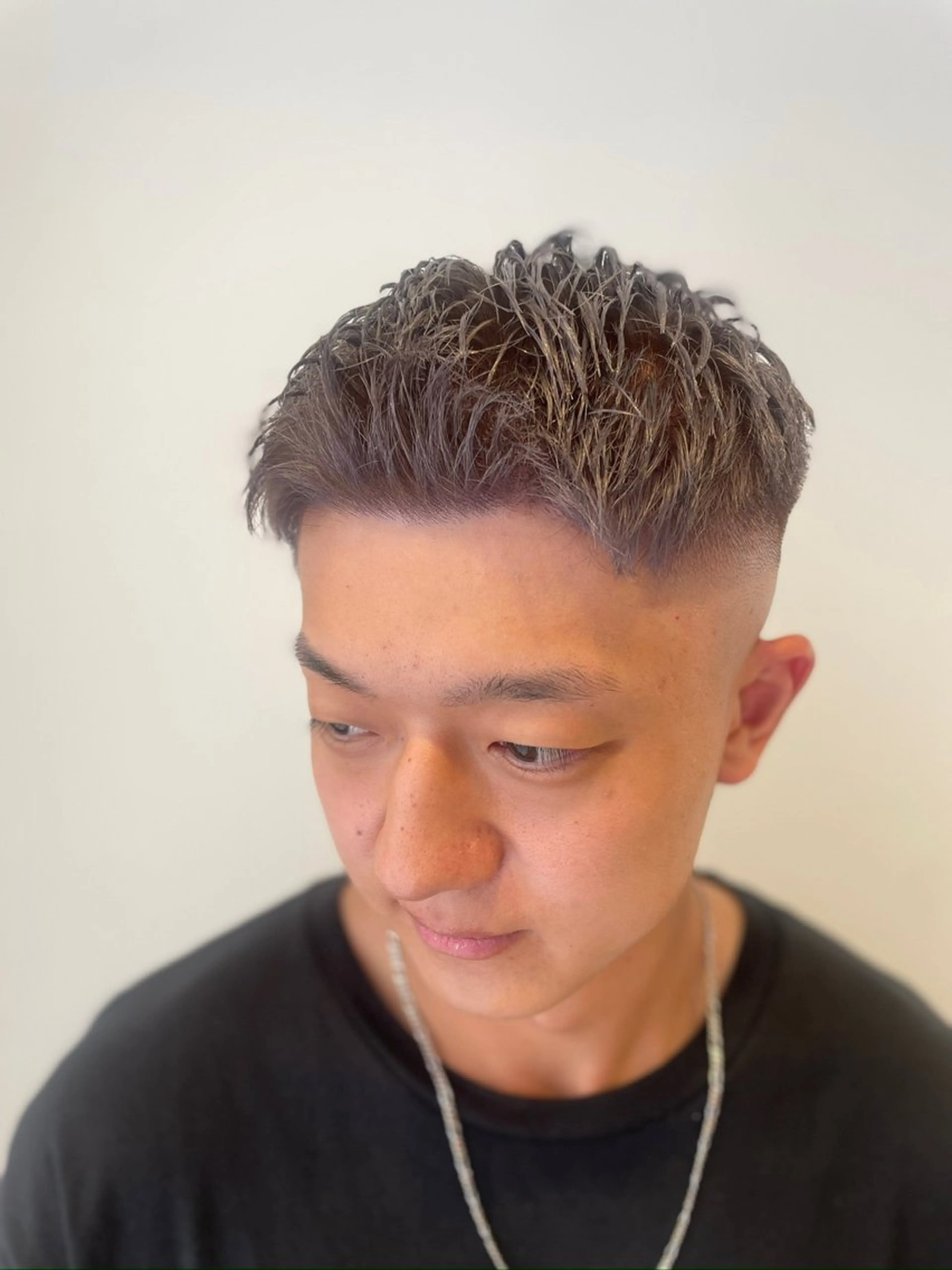 【メンズ】カット&ブリーチの写真