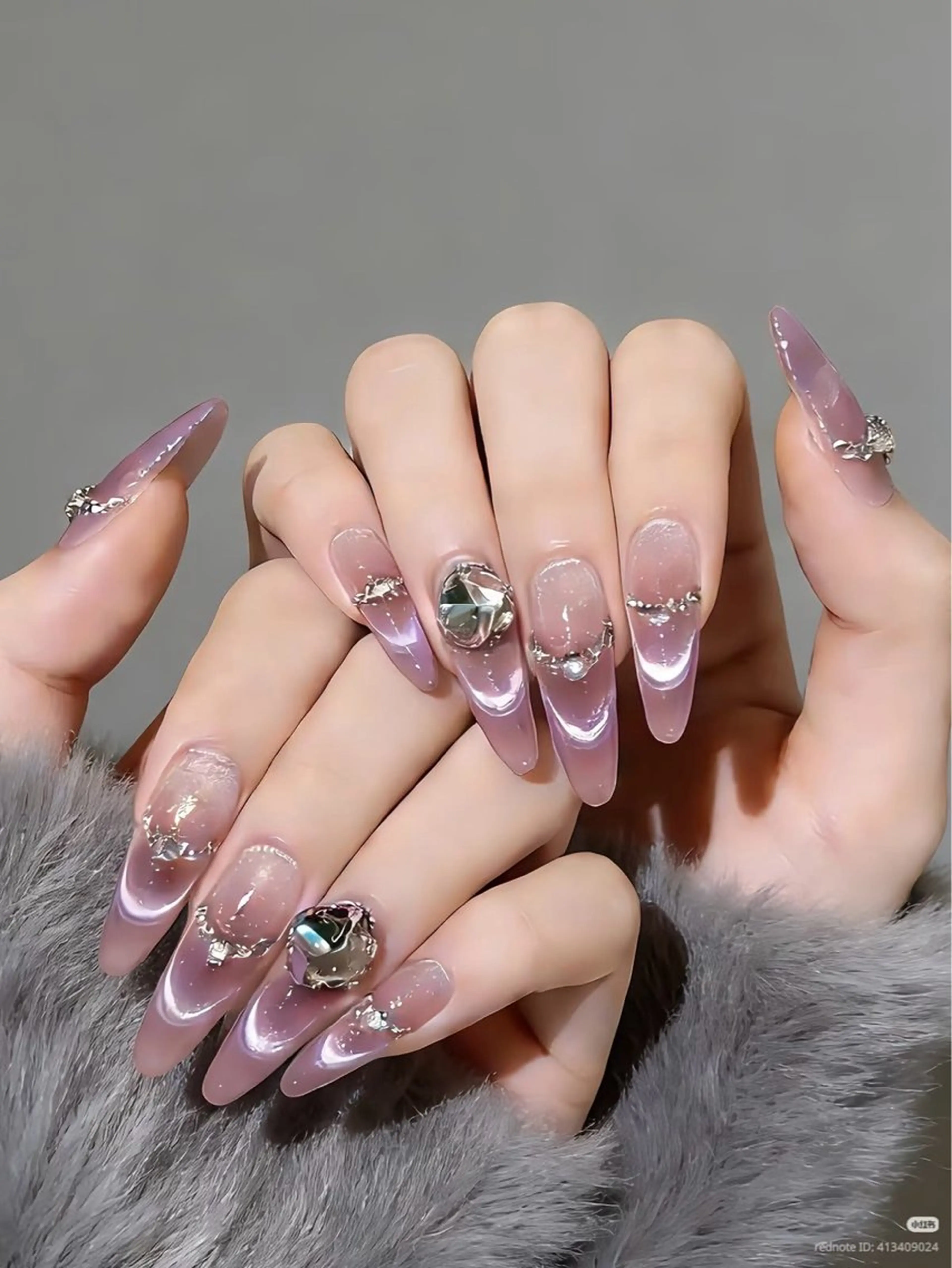 ロング ハンドネイル T&D NailSalonのネイルデザイン