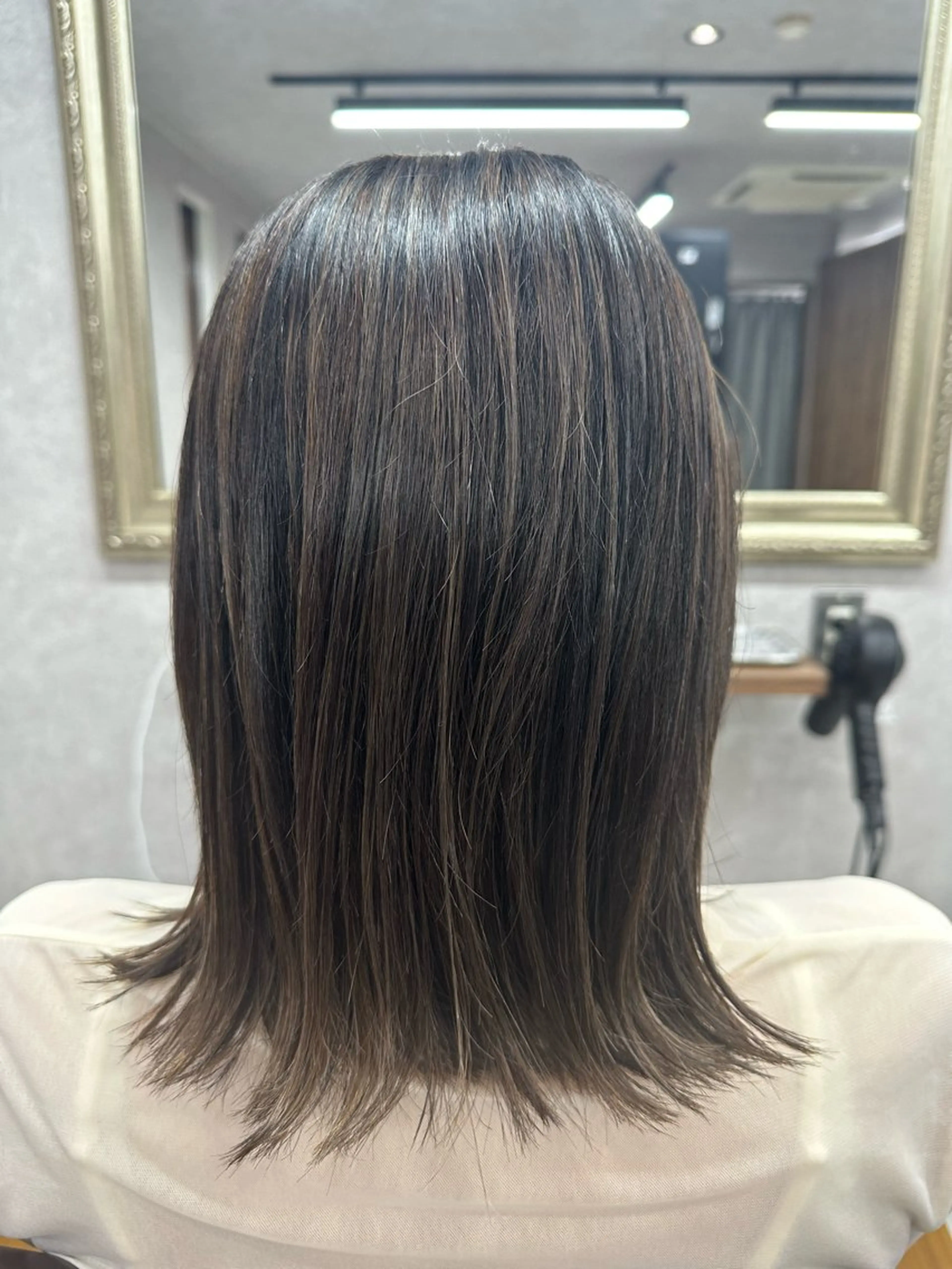 ミディアム カラー カット ヘアカラー トリートメント Lien 深井店のヘアスタイル